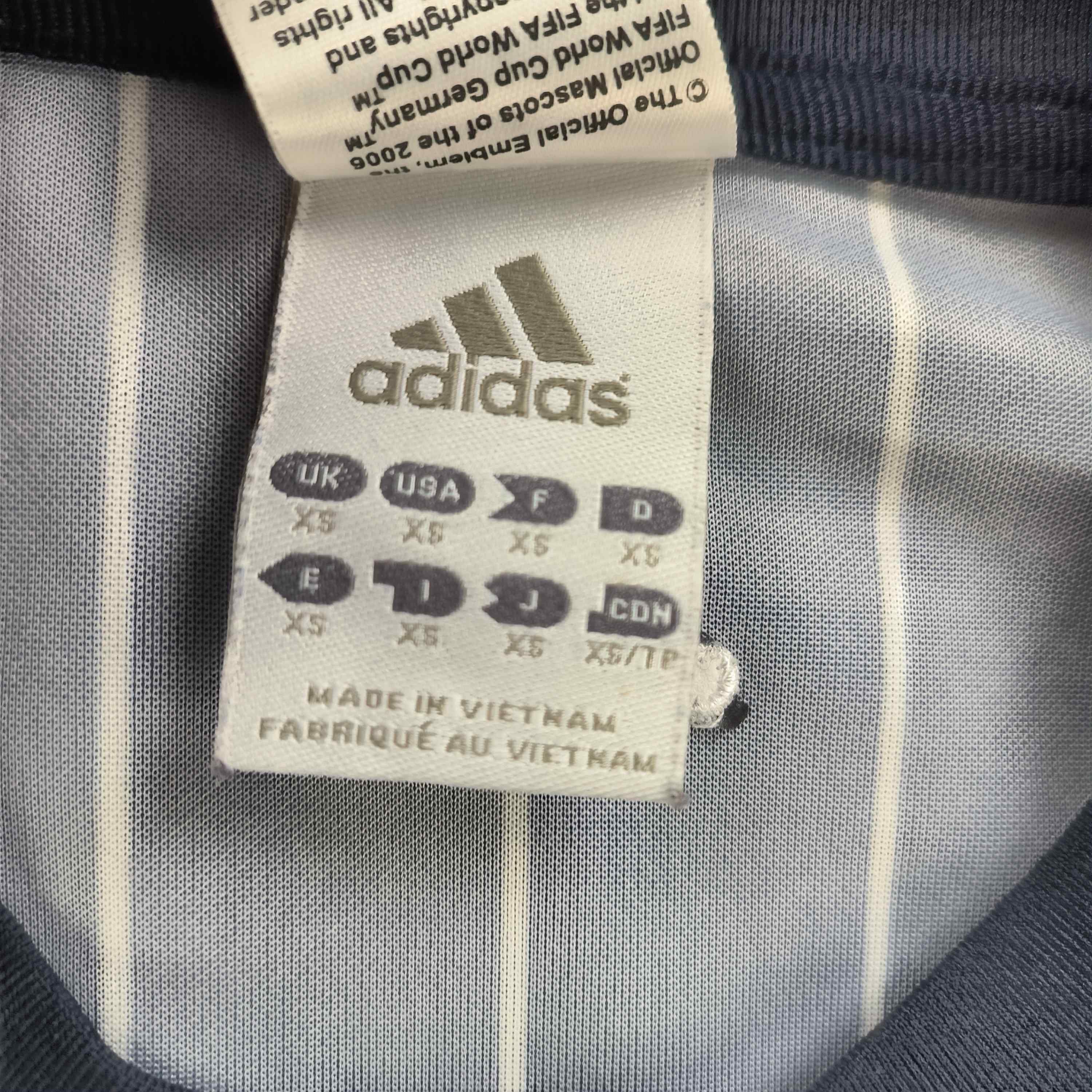 Adidas Japan 2006 Adidas World Cup training football jersey size XS Size US XS / EU 42 / 0 - 4 Thumbnail