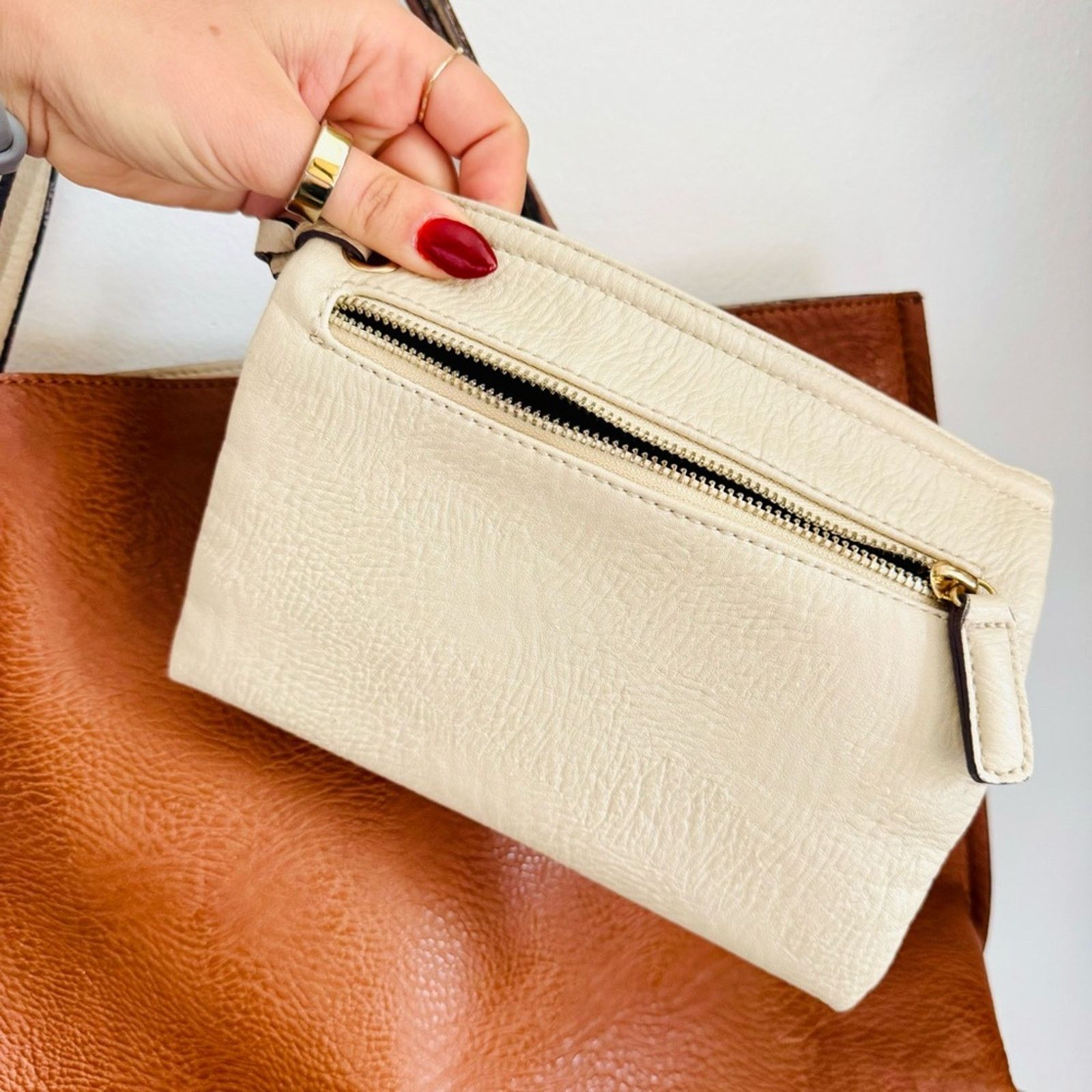 Anthropologie ANTHROPOLOGIE Brown Off White Zip Pouch Vegan Leather Purse Size ONE SIZE - 5 Thumbnail