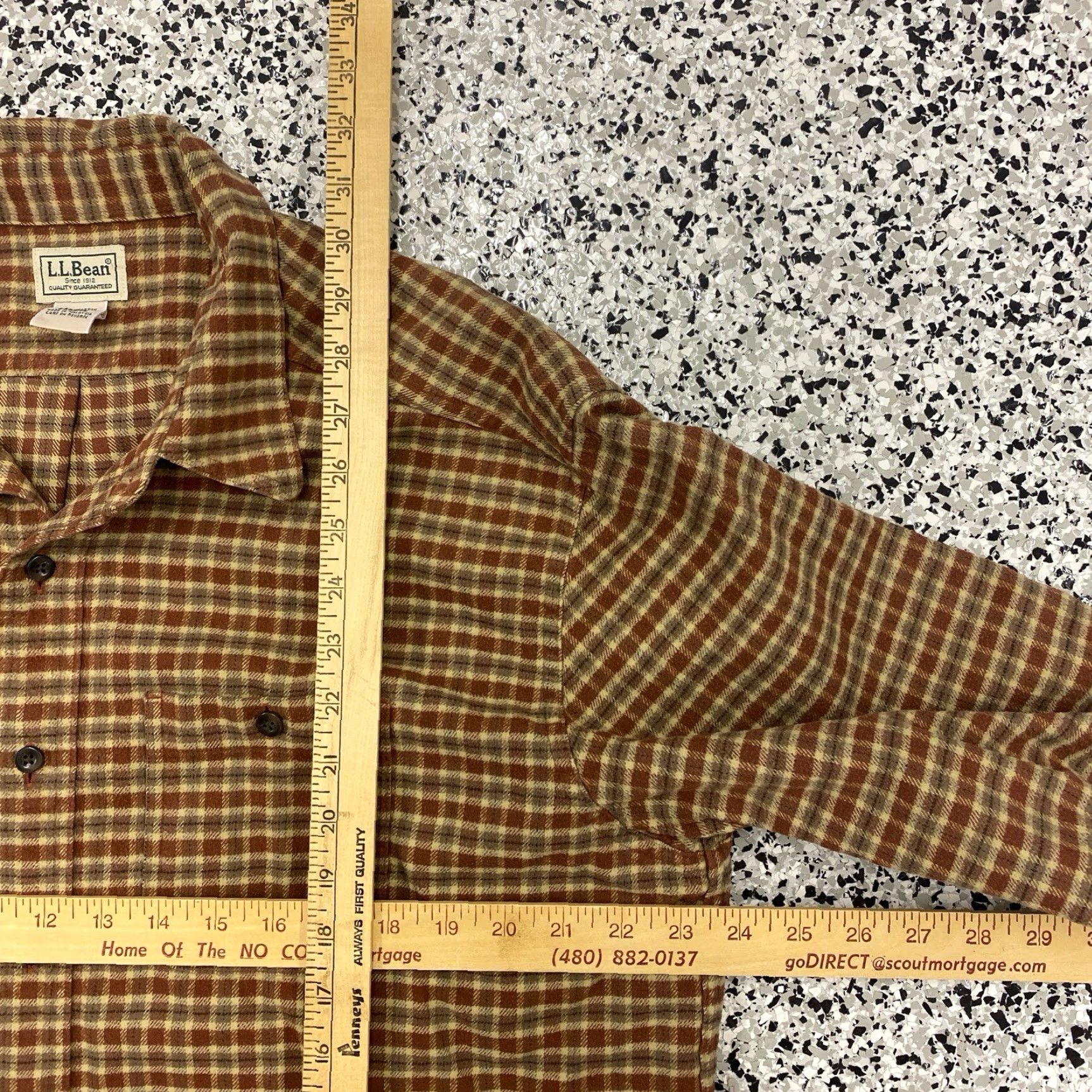 Vintage VINTAGE L.L. Bean Shirt Plaid Flannel Button-Up Long Sleeve Casual Men’s Large Beige Cotton Regular Fit Size US L / EU 52-54 / 3 - 3 Thumbnail