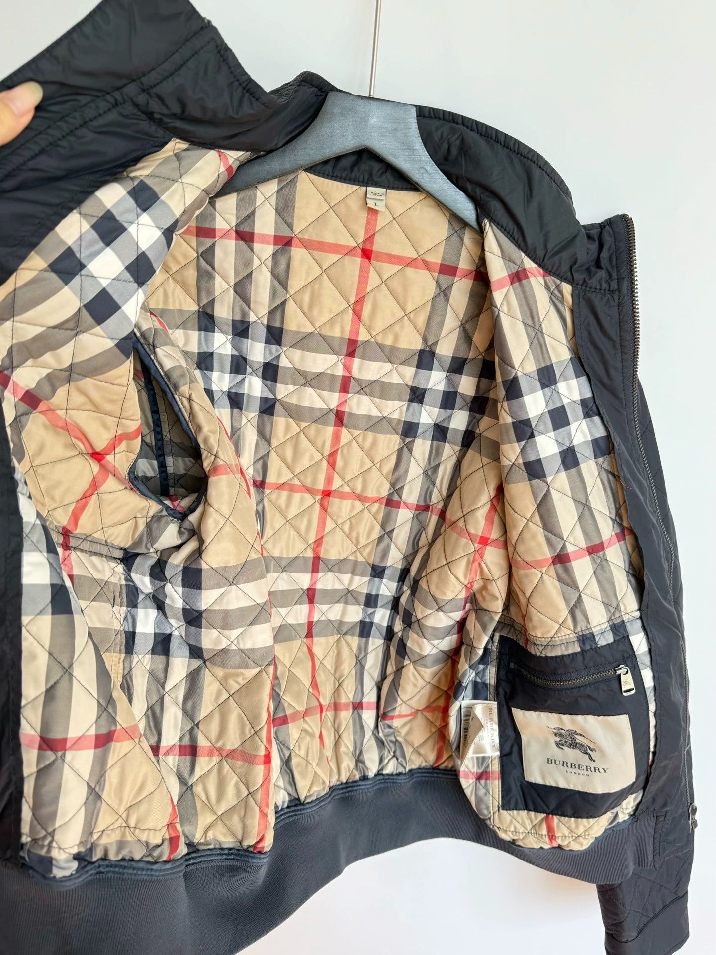 Burberry Burberry Quilted Nylon Down Jacket Nova Check L Size US L / EU 52-54 / 3 - 2 Thumbnail