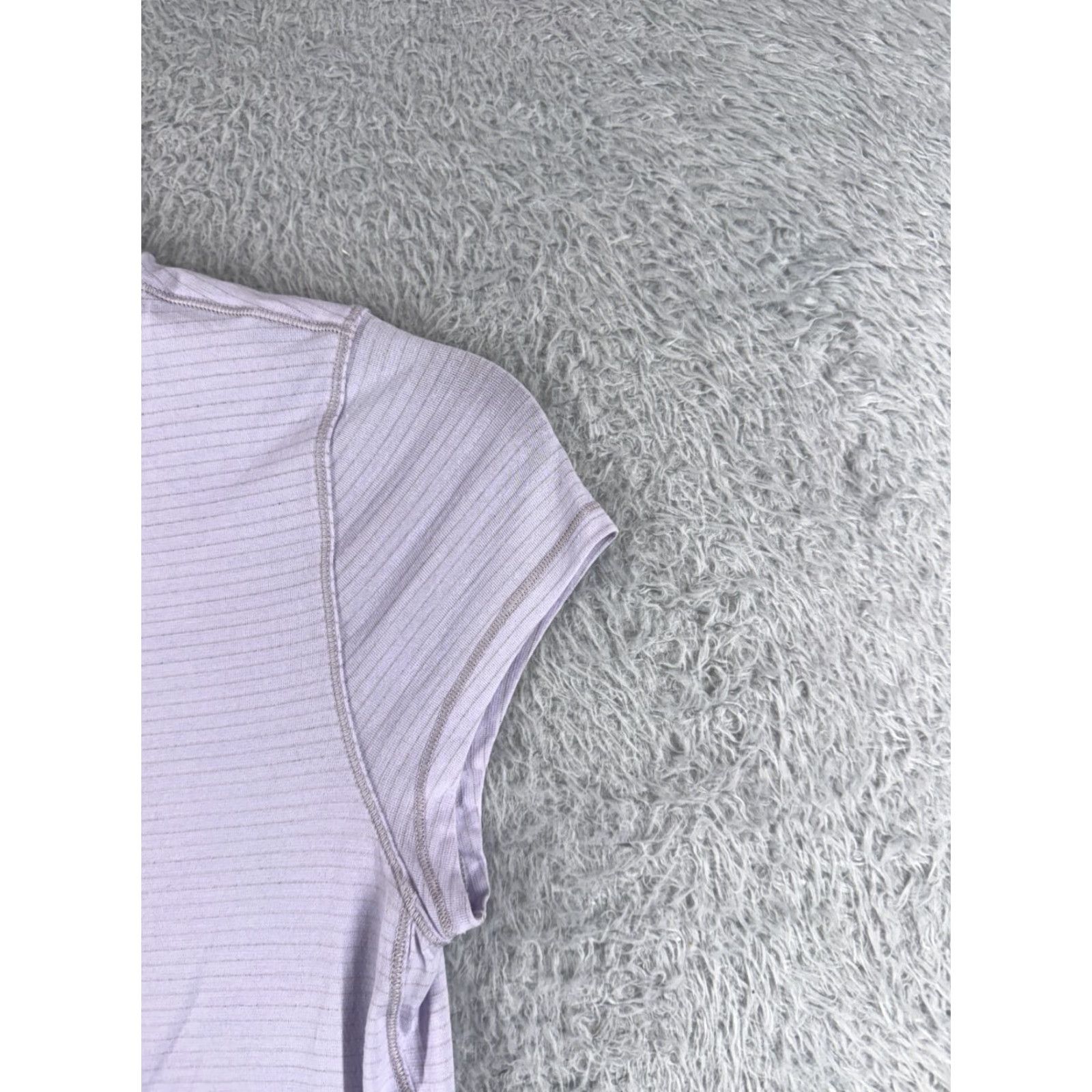 Lululemon Lululemon Shirt Women 4 Purple Casual Short Sleeve W3BIGS All Seasons Breathable Jersey Purple Size S / US 4 / IT 40 - 2 Thumbnail