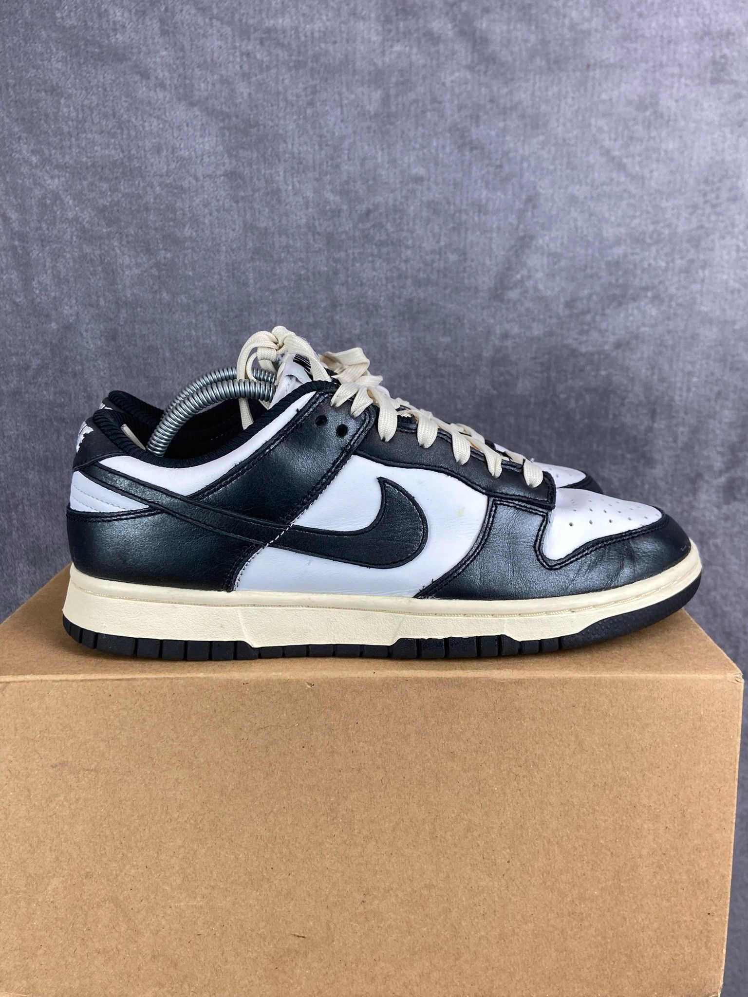 Nike Nike Dunk Low black and white sneakers classi Size US 7 / EU 40 - 5 Thumbnail