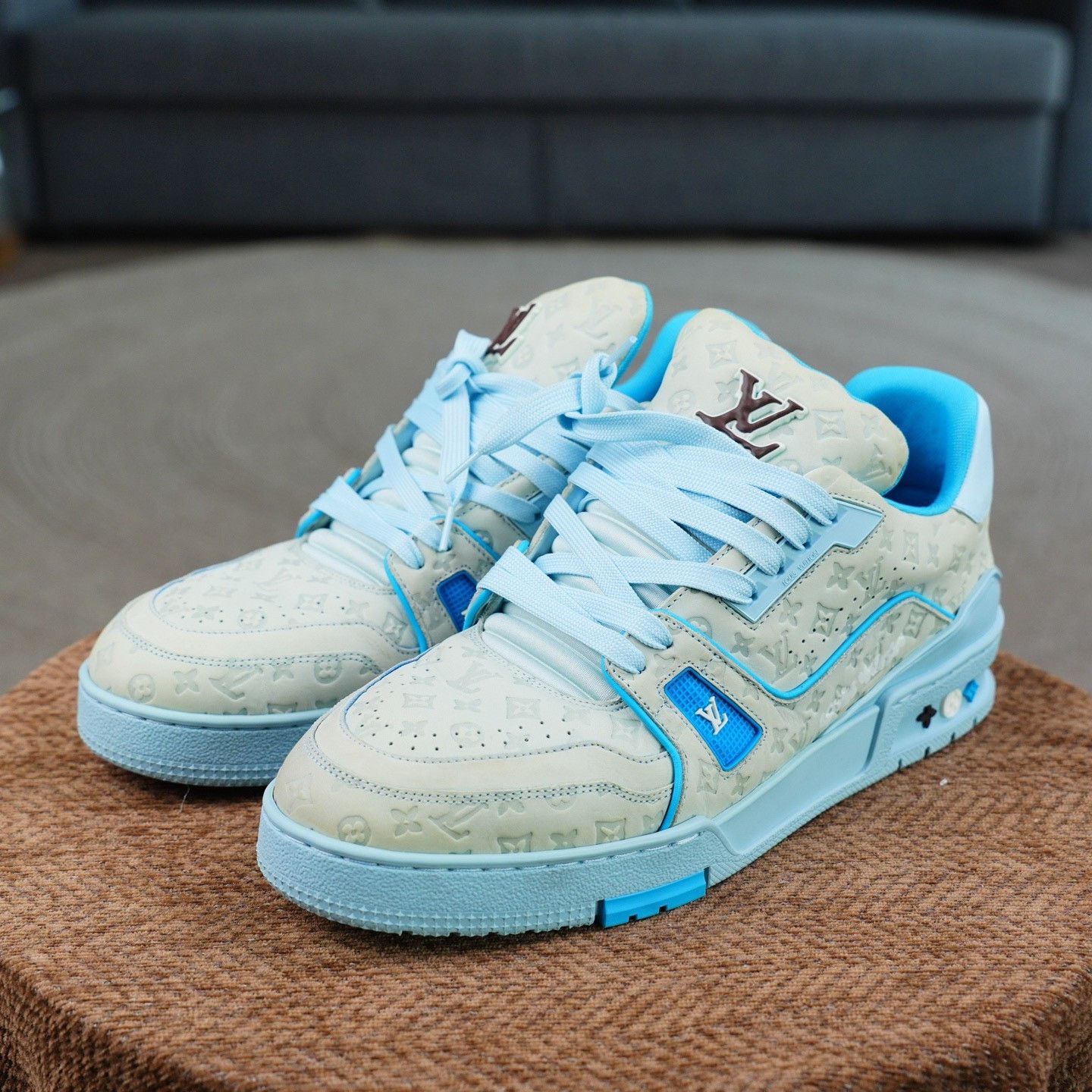 Louis Vuitton Louis Vuitton Training Blue Lowtop Sneakers 9 Men Size US 9 / EU 42 - 1 Thumbnail