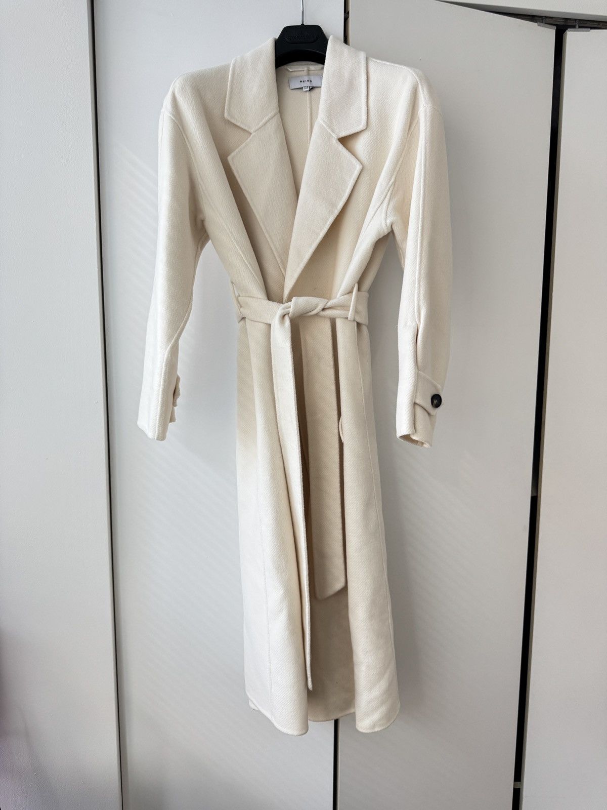 Reiss Reiss Wool blend blindseam belted coat Size M / US 6-8 / IT 42-44 - 2 Thumbnail