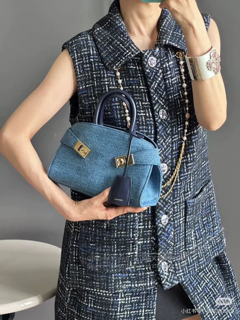 Chanel Chanel High-end handicraft workshop blue and black mixed c Size XXS / US 00 / IT 34 - 8 Thumbnail