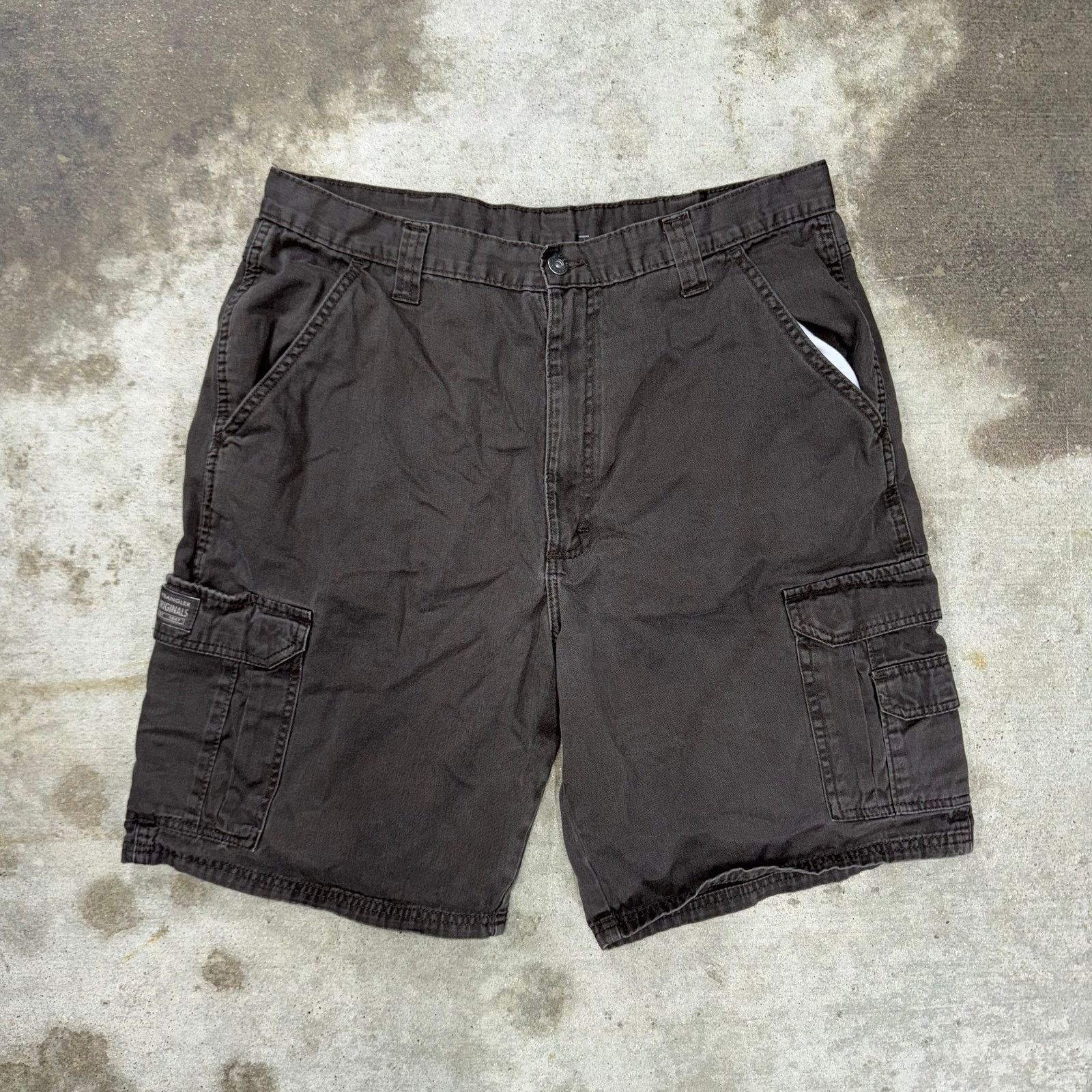 Wrangler Vintage Y2K wranglers carpenter cargo workwear 2000s shorts Size US 36 / EU 52 - 1 Thumbnail