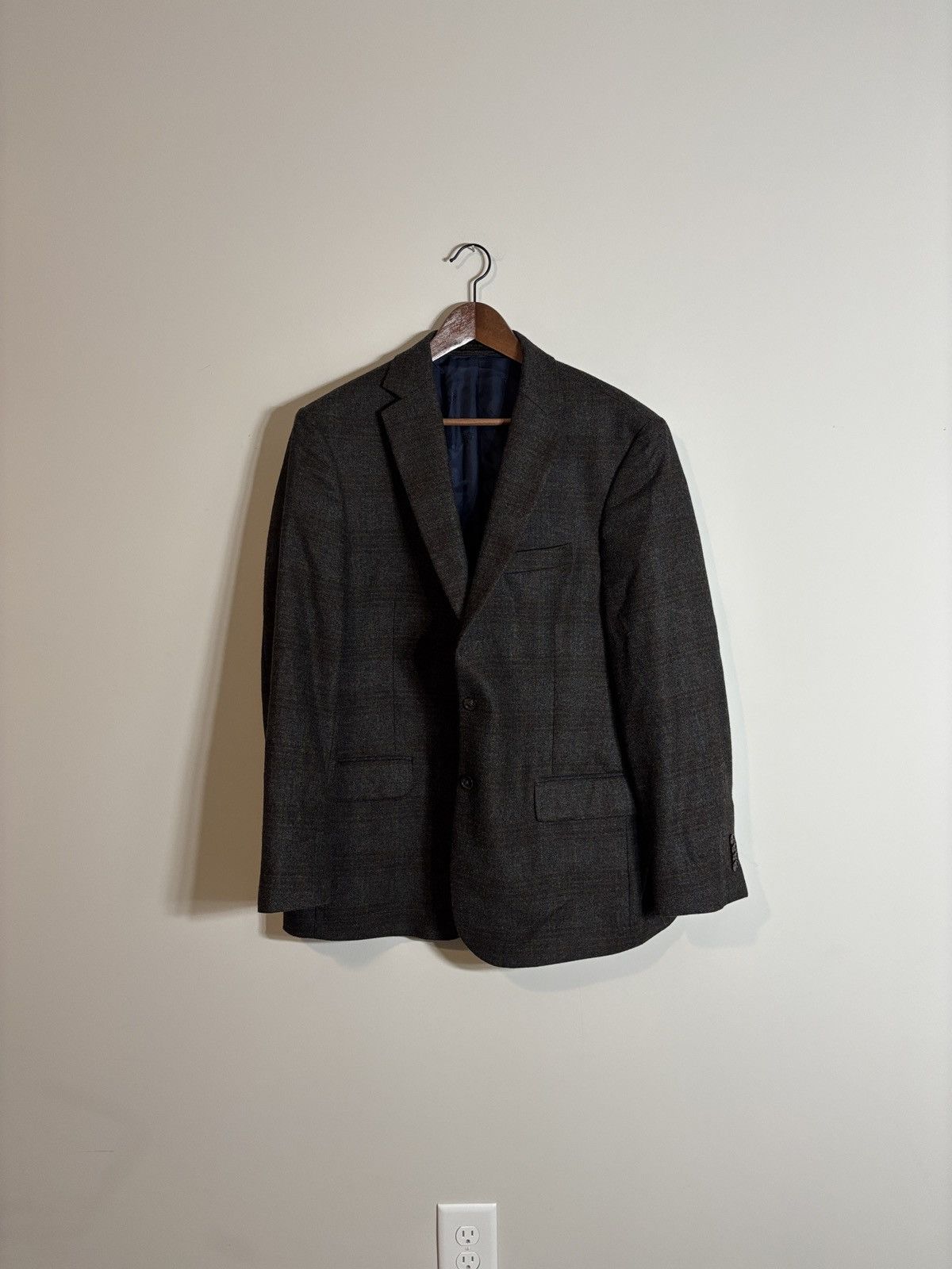 Jos. A. Bank Jos A Bank Reserve Ethomas Cashmere Wool Blazer Tailored 44R Size 44R - 2 Thumbnail