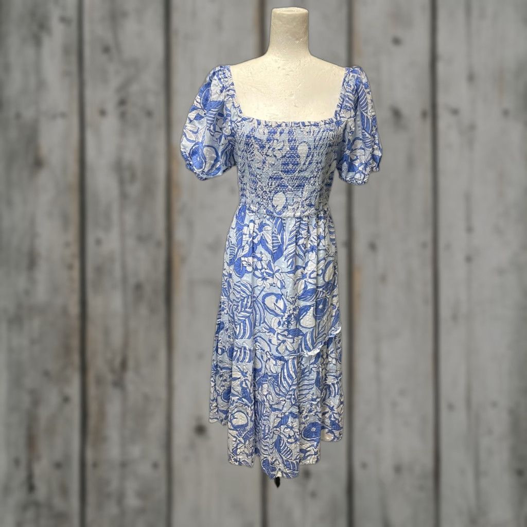 vineyard vines blue dress Vineyard Vines blue & White sleeveless dress in herringbone pattern. Size 7/8 main image 1