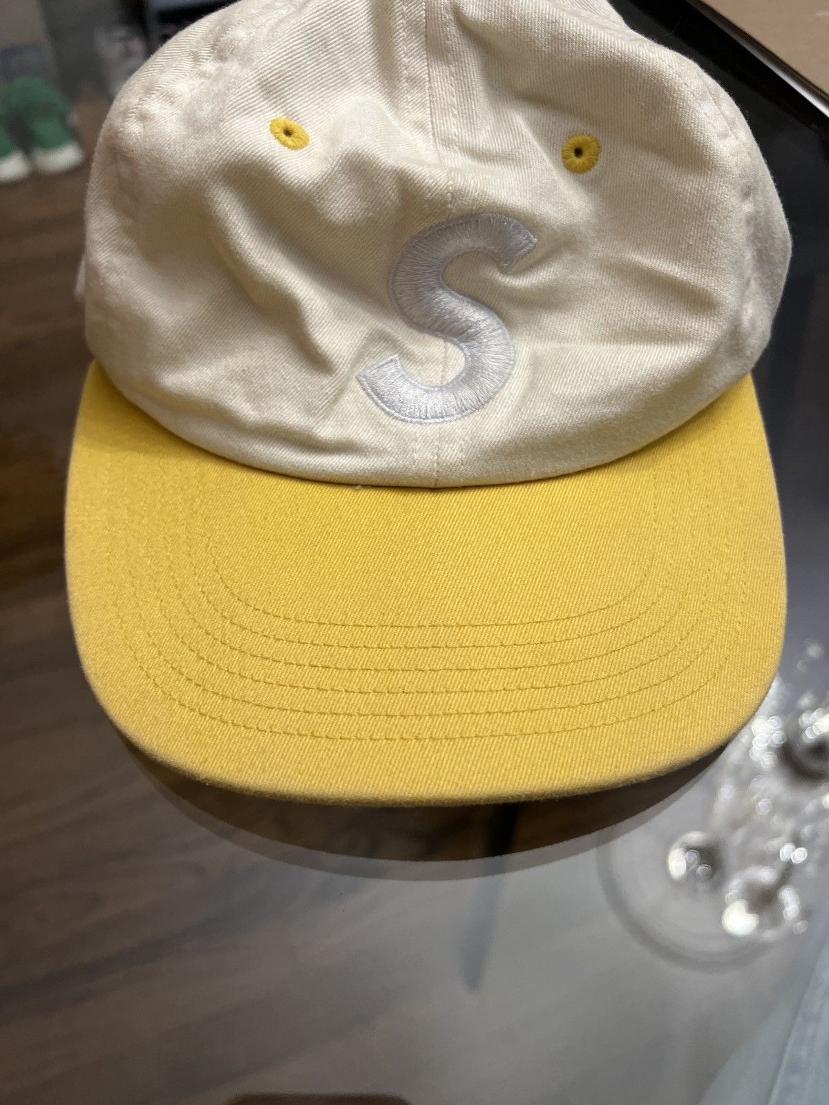 Supreme Supreme S Logo Hat -6 Panel - Two Tone Yellow And white Size ONE SIZE - 6 Thumbnail