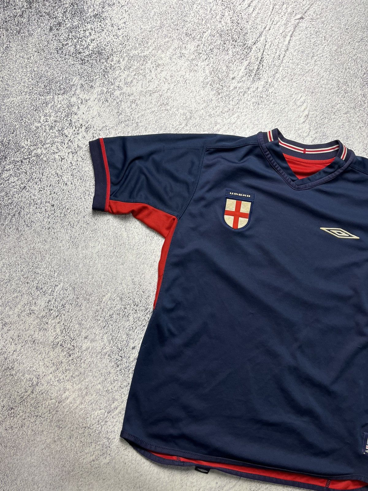 Umbro Umbro England Team Reversible Soccer Jersey 2004 Red/Navy Size US M / EU 48-50 / 2 - 19 Thumbnail