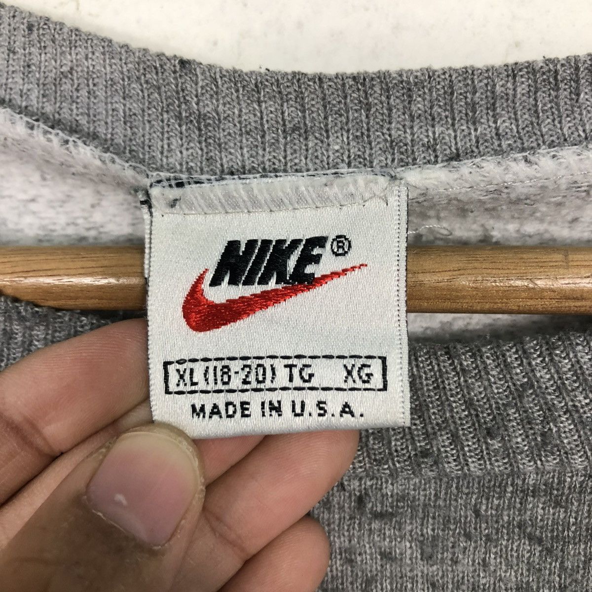 Nike 🔥VINTAGE SWEATSHIRT NIKE MADE IN USA Size US XL / EU 56 / 4 - 16 Thumbnail