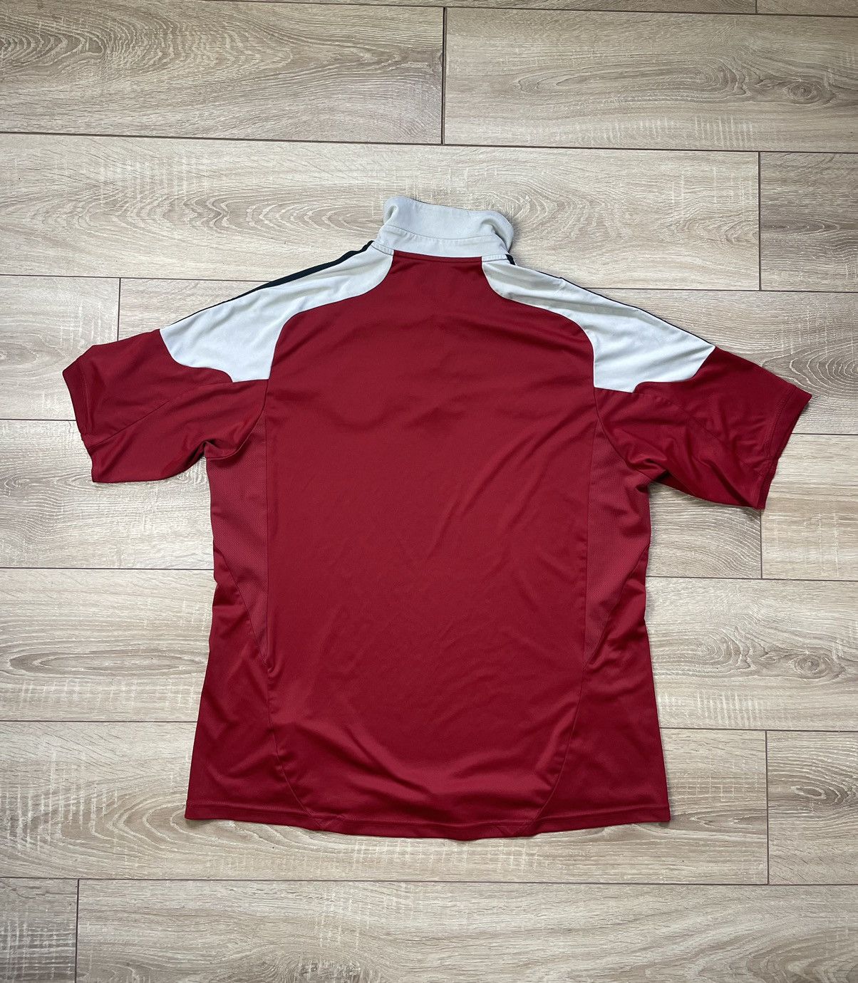 Adidas Denmark Home football shirt 2012 Soccer Adidas Jersey Mens Size US XL / EU 56 / 4 - 11 Thumbnail