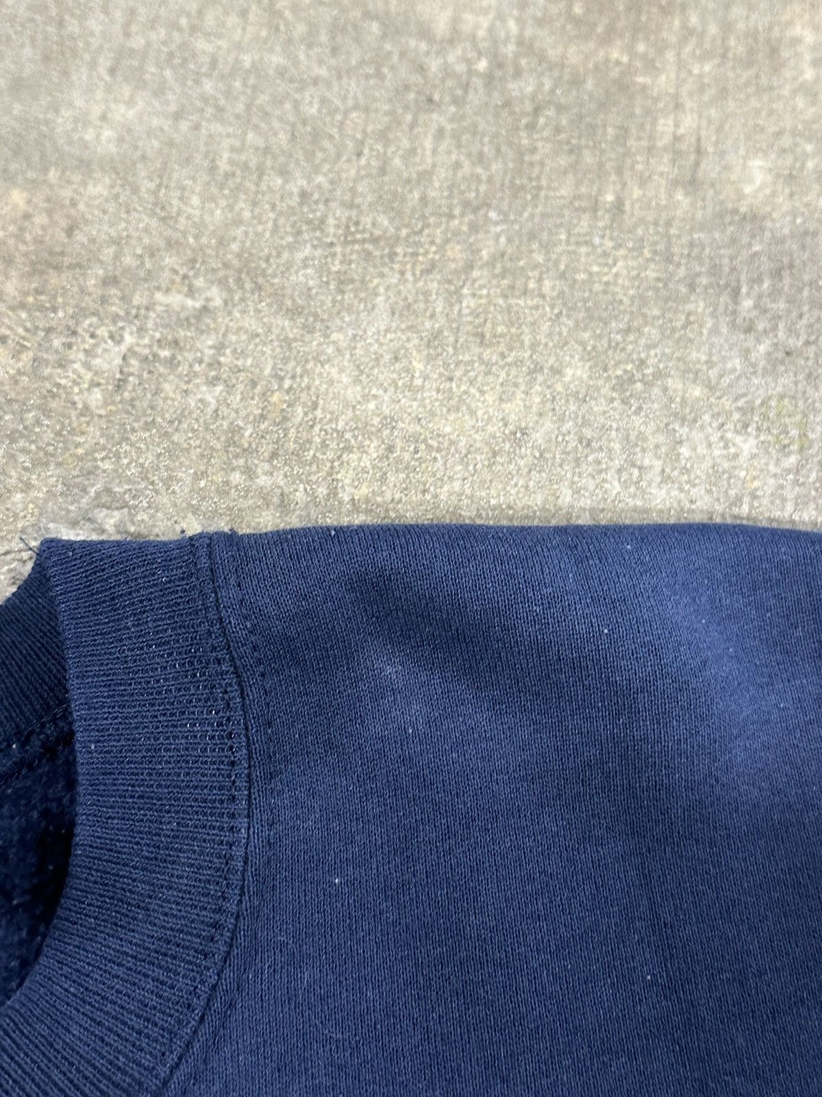 Russell Athletic × Vintage Vintage 90s Russell Athletic Navy Blue Sweatshirt Size US XL / EU 56 / 4 - 7 Thumbnail