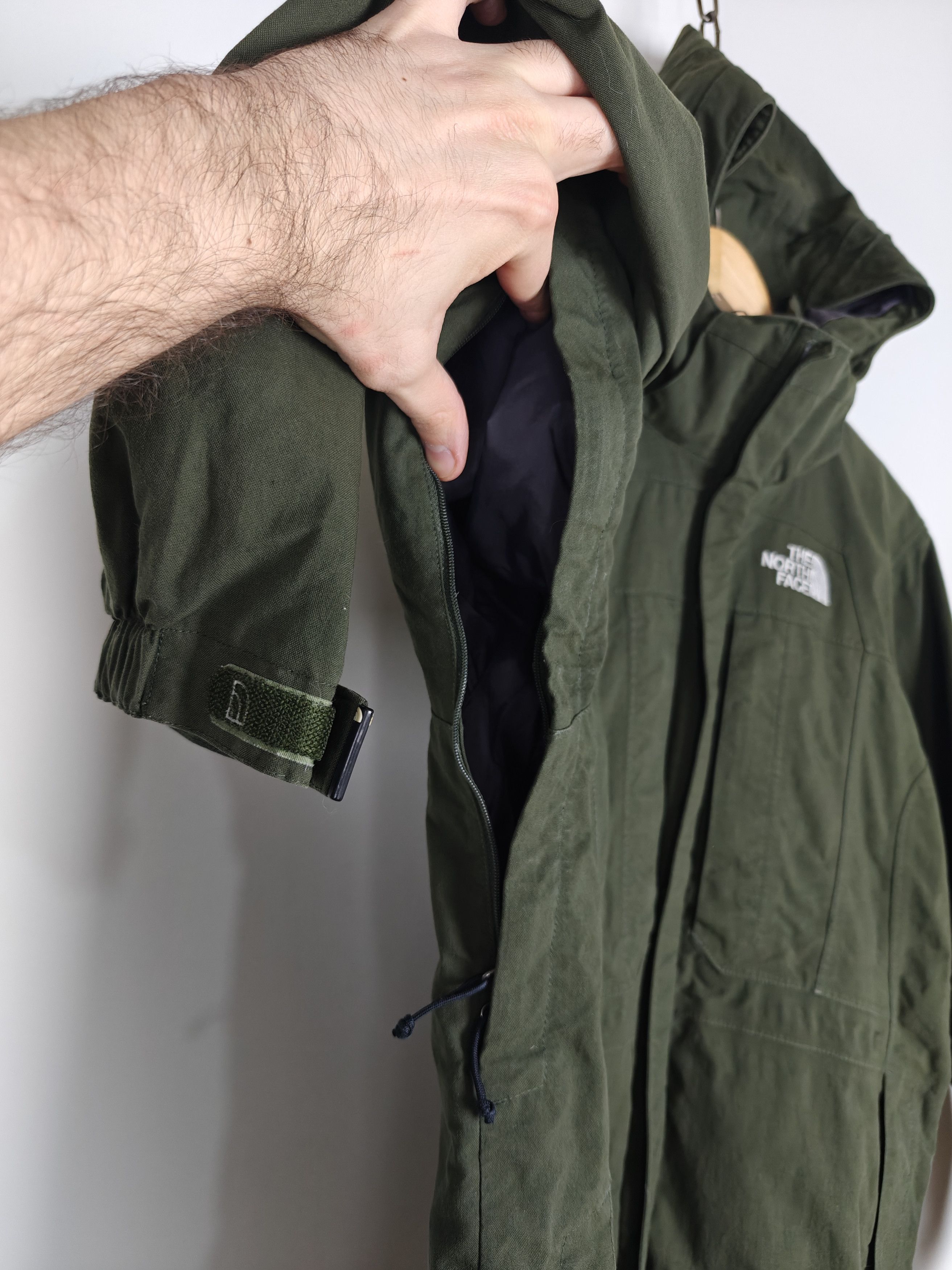 The North Face The North Face HyVent Jacket Olive Khaki size S Size US S / EU 44-46 / 1 - 8 Thumbnail