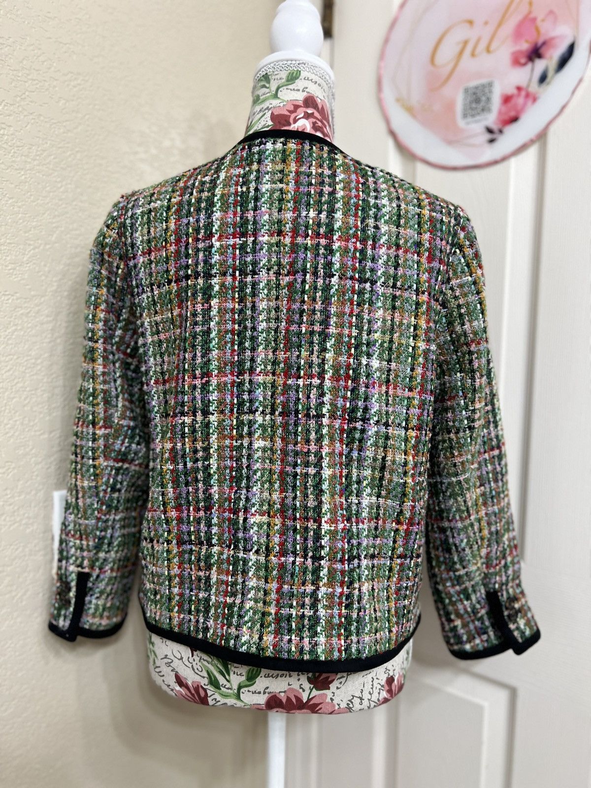 Ann Taylor Ann Taylor Multicolor Tweed Jacket with Black Trim size 8P Size M / US 6-8 / IT 42-44 - 3 Thumbnail