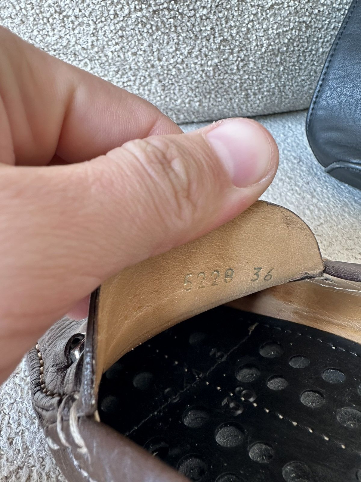 Prada Luxury Vintage Prada leather brown loafers moccasins women Size US 6 / IT 36 - 10 Thumbnail