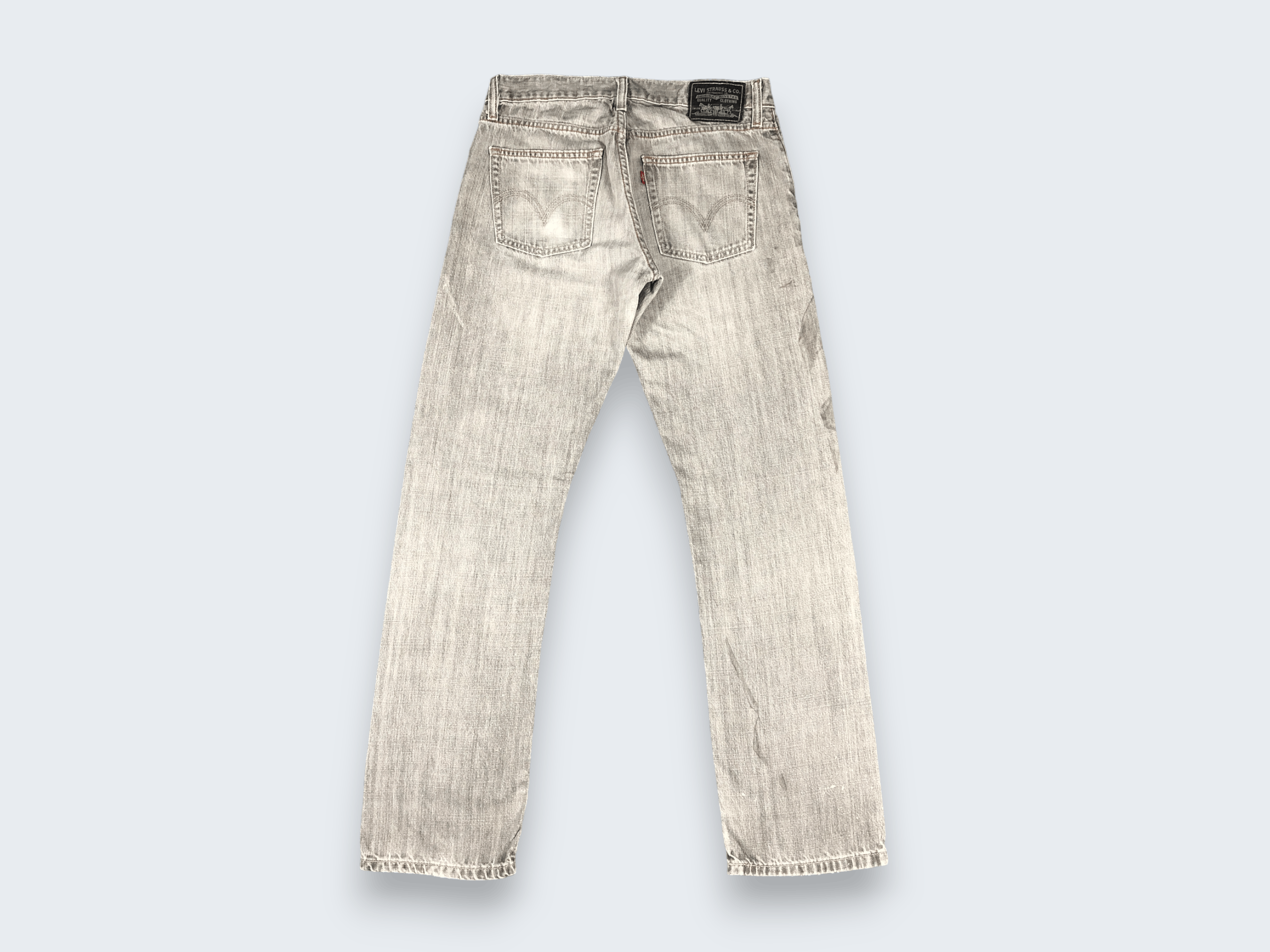 Vintage Levis 514 Slim Straight Jeans L710