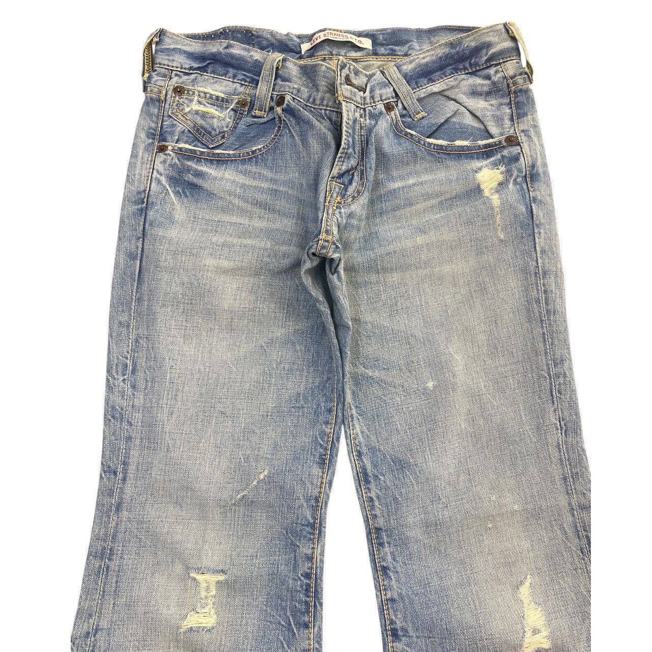 Levi's Vintage Levi’s Thunder Light Wash Style Flare Jeans Size US 30 / EU 46 - 2 Thumbnail