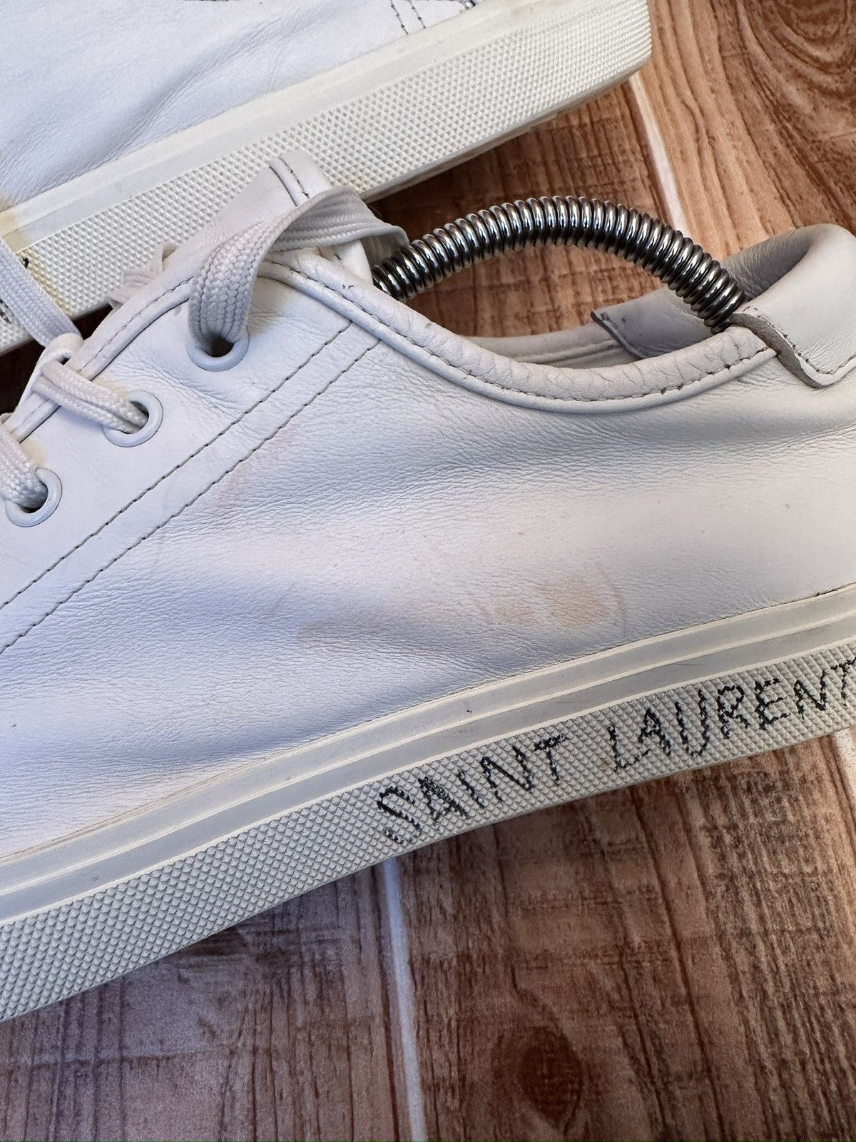 Yves Saint Laurent Saint Laurent Malibu White Leather Lace Up Lowtop Sneaks Size US 8.5 / EU 41-42 - 11 Thumbnail