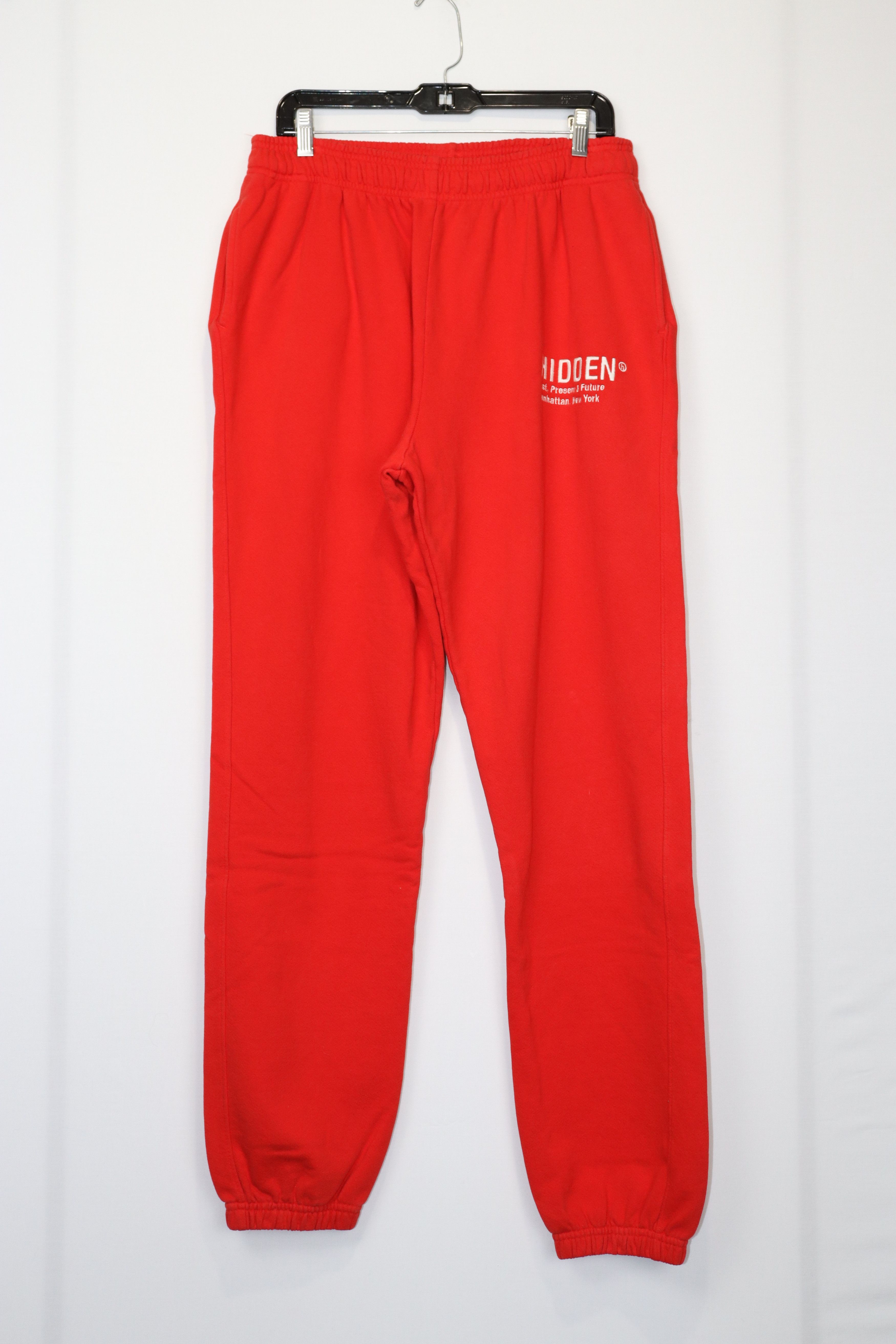 o1rshd10124 Logo Sweatpants / Joggers in Red