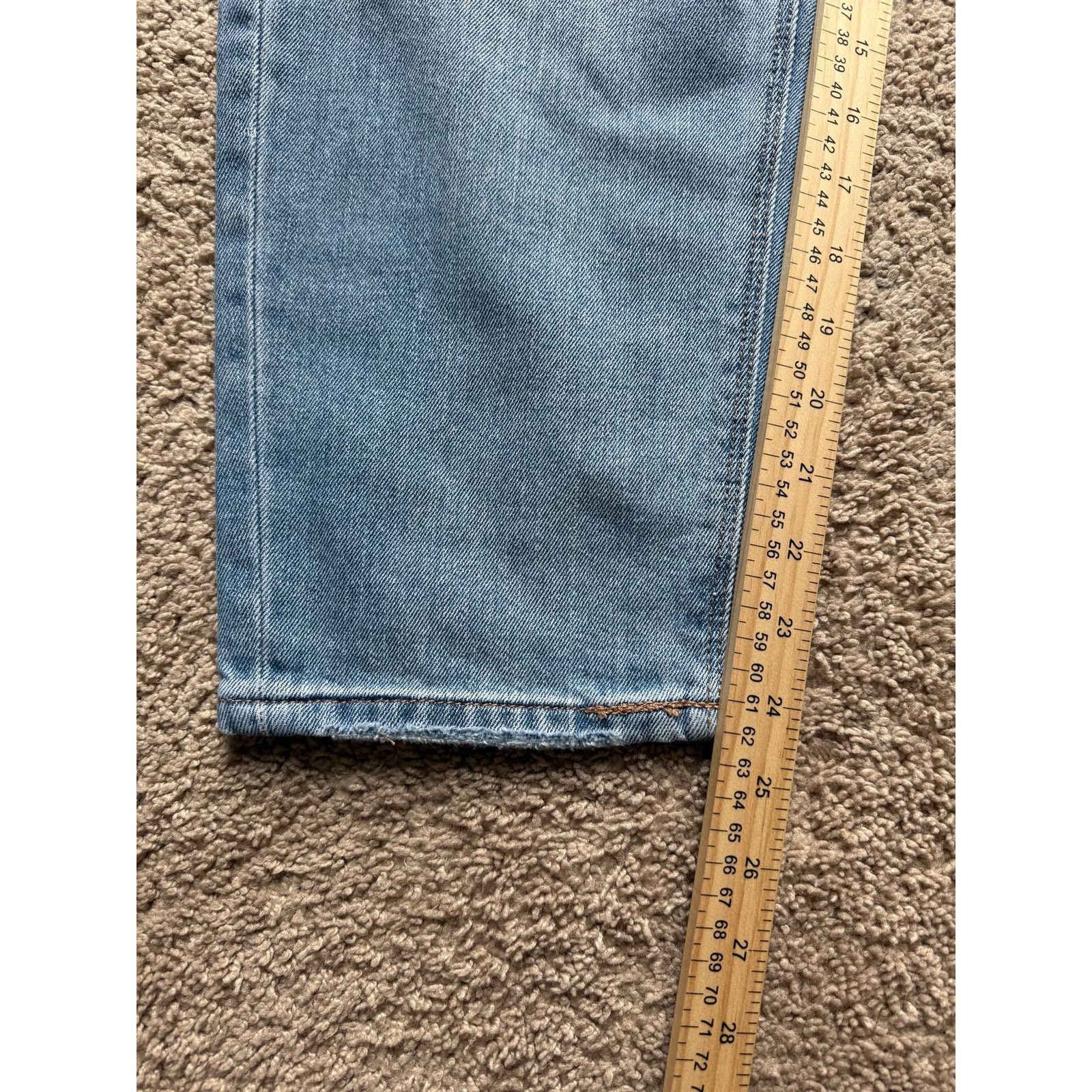 American Eagle Outfitters American Eagle High Rise Ripped Mom Jeans Denim 14 Short Size 36" / US 14 / IT 50 - 11 Thumbnail