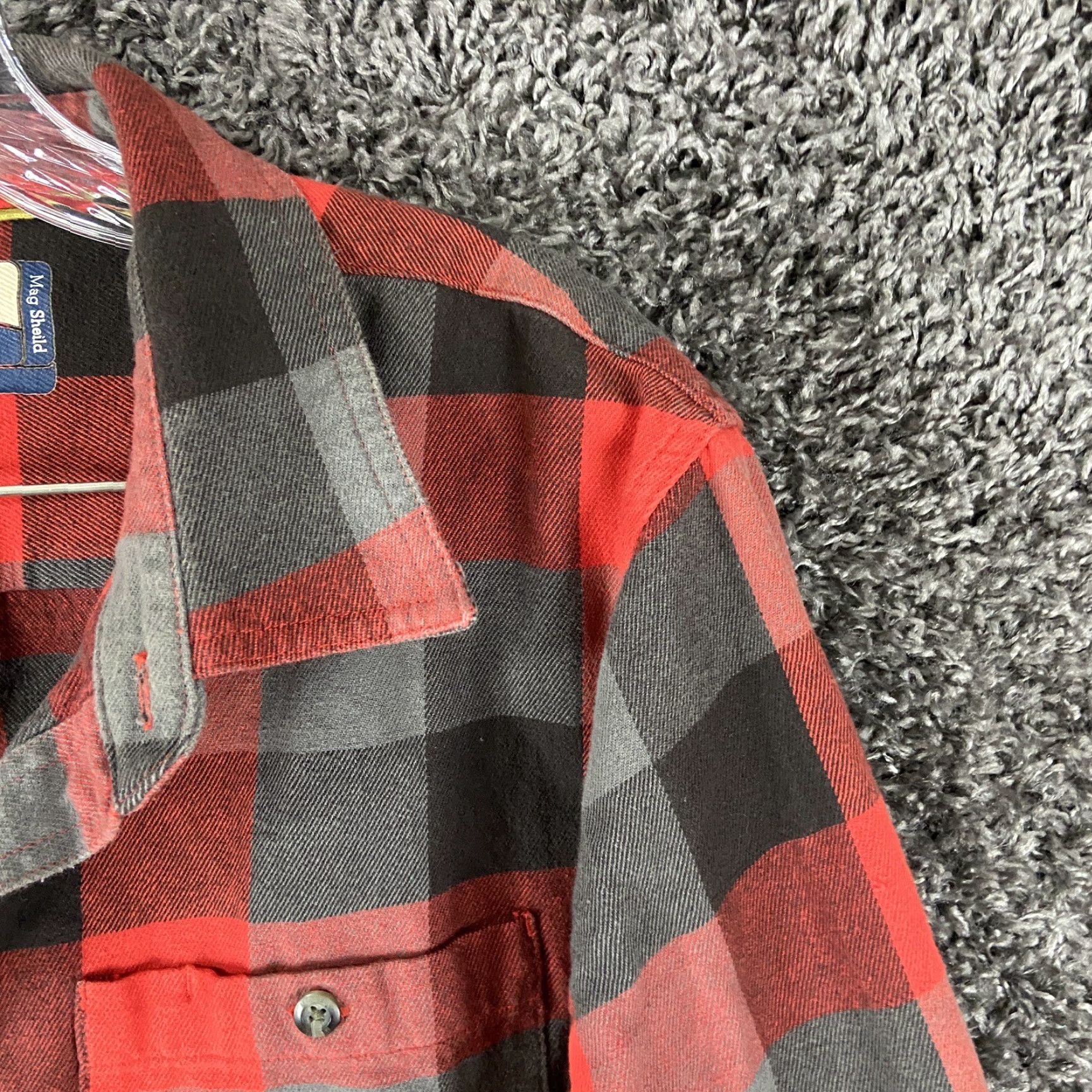 Vintage MAGELLAN Outdoor Red Plaid Flannel Button-Up Shirt Men’s L Loose Fit Size US L / EU 52-54 / 3 - 4 Thumbnail