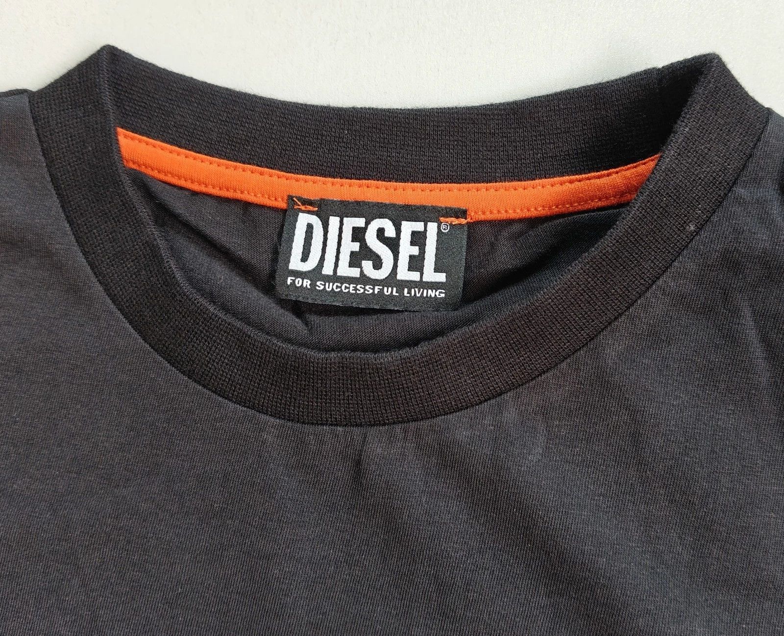 Diesel DIESEL Black T-Shirt With Logo Patch T 4119 Size US XS / EU 42 / 0 - 4 Thumbnail