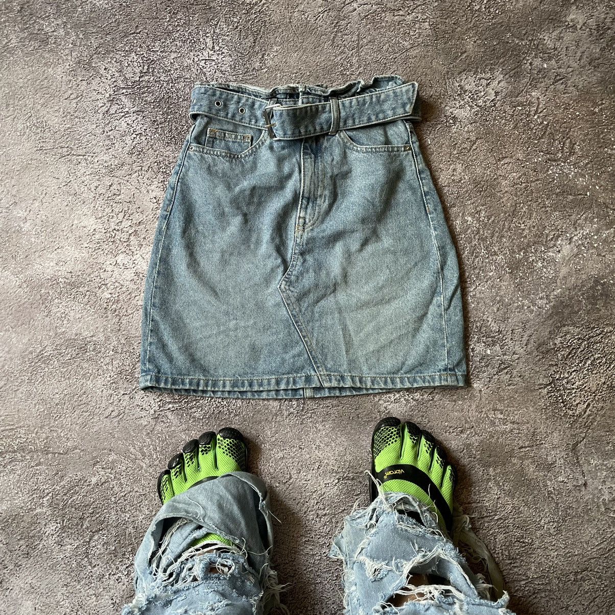 Vintage Vintage 90s Washed Blue Mini Skirt Grunge Y2K Distressed 28 Size 28" / US 6 / IT 42 - 1 Thumbnail