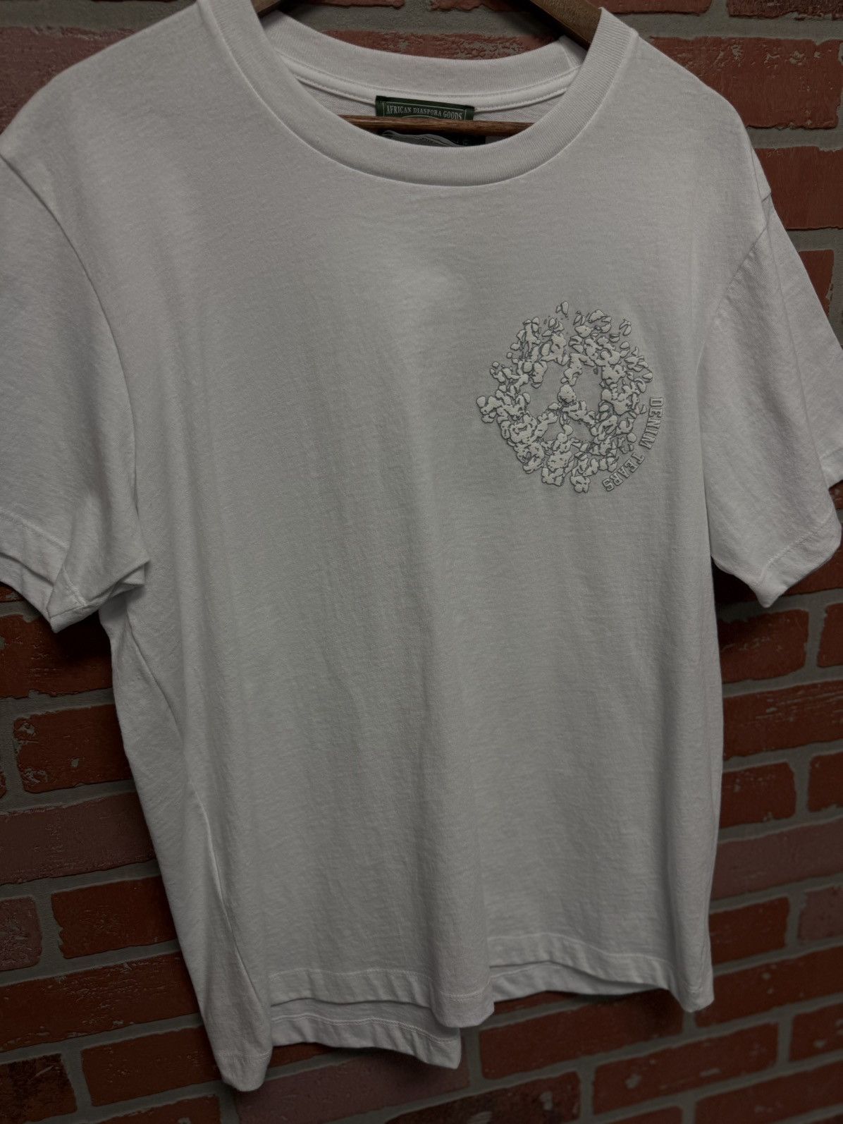 DENIM TEARS Denim Tears Short Sleeve Tee Shirt Size L Size US L / EU 52-54 / 3 - 3 Thumbnail