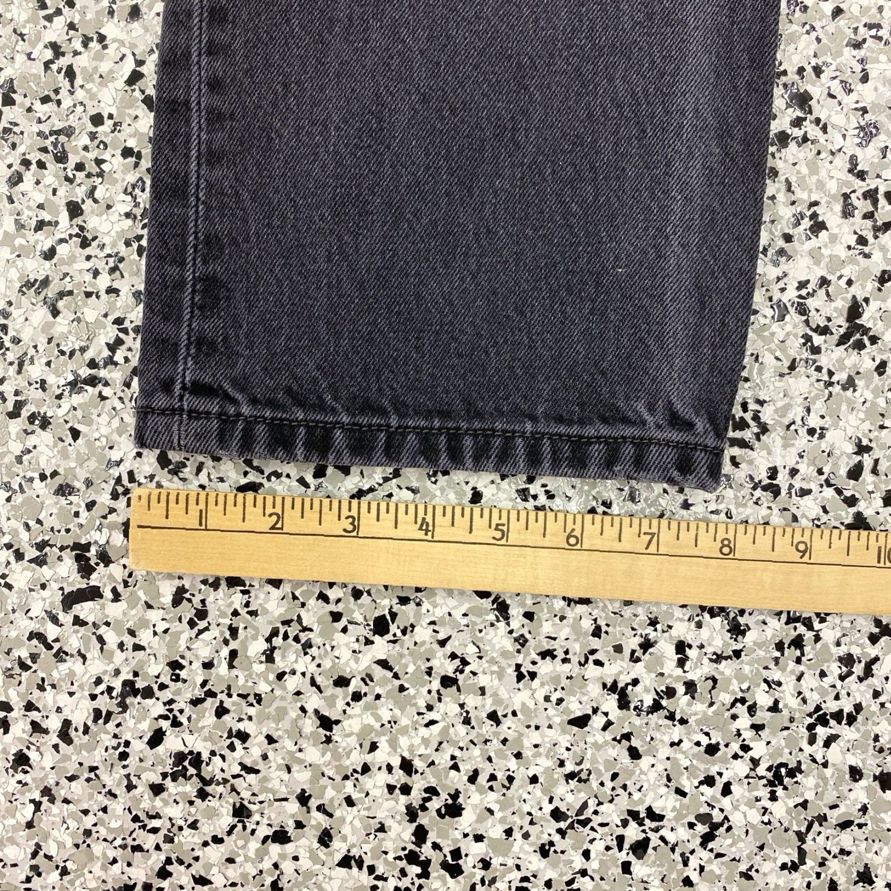 Levi's VINTAGE Levi’s 501 XX Jeans Mens 26x30 31x32 Black Denim Straight Leg Button Fly 90s Grunge USA Mens Size US 26 / EU 42 - 2 Thumbnail