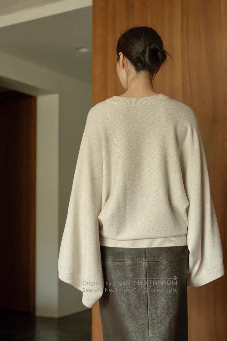 Hermes Hermes Wide sleeve cashmere sweater Size XS / US 0-2 / IT 36-38 - 2 Thumbnail