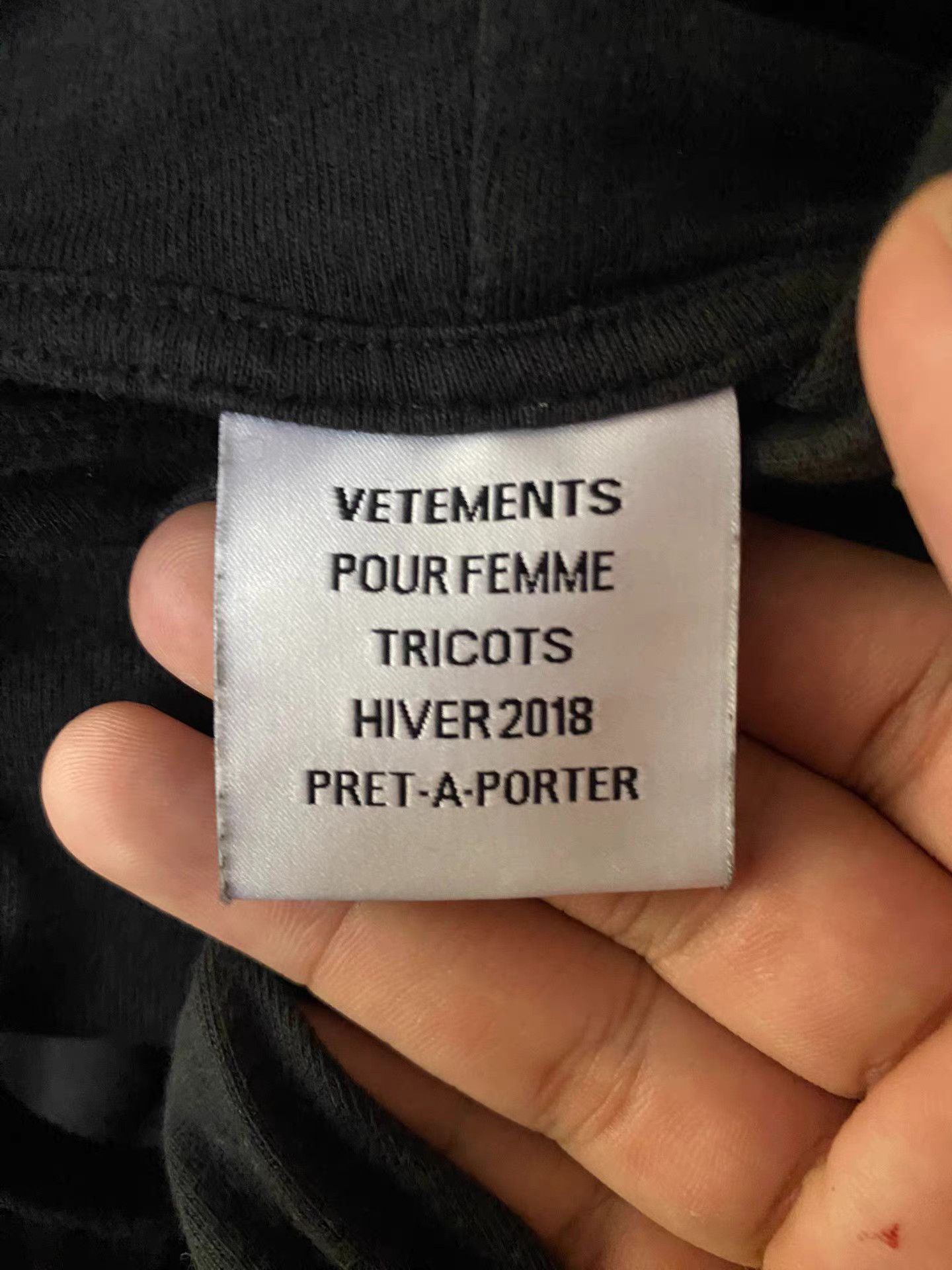 Vetements Vetements 18SS Blood Drop Sanskrit Light Hoodie Size US S / EU 44-46 / 1 - 8 Thumbnail