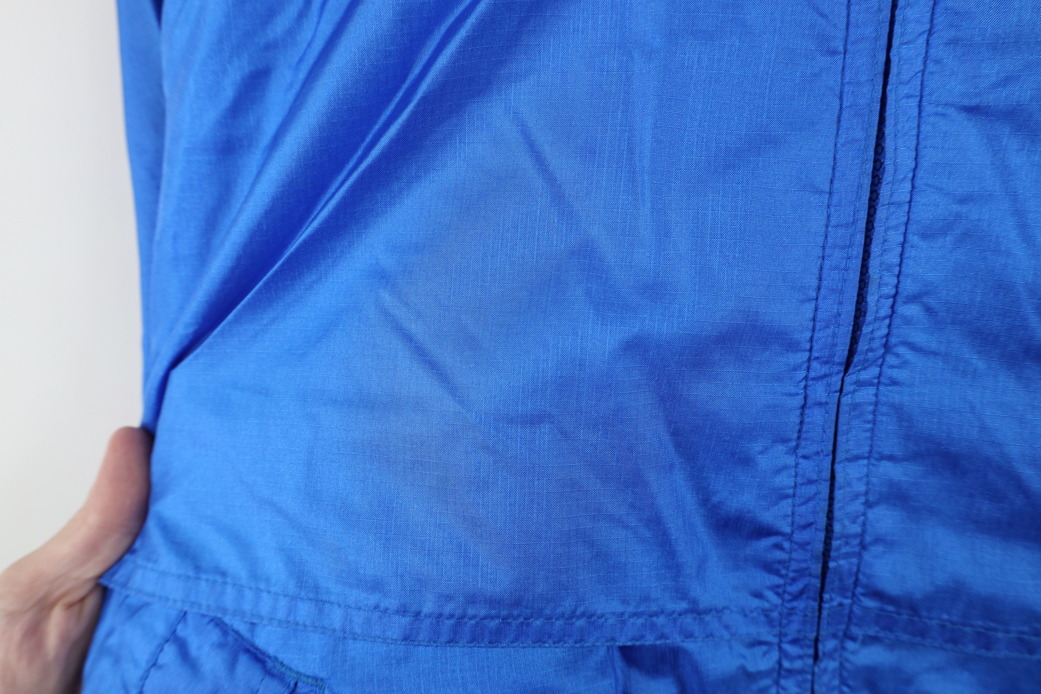 Eddie Bauer Vintage 90s Eddie Bauer Hooded Full Zip Windbreaker Jacket Size US M / EU 48-50 / 2 - 5 Thumbnail