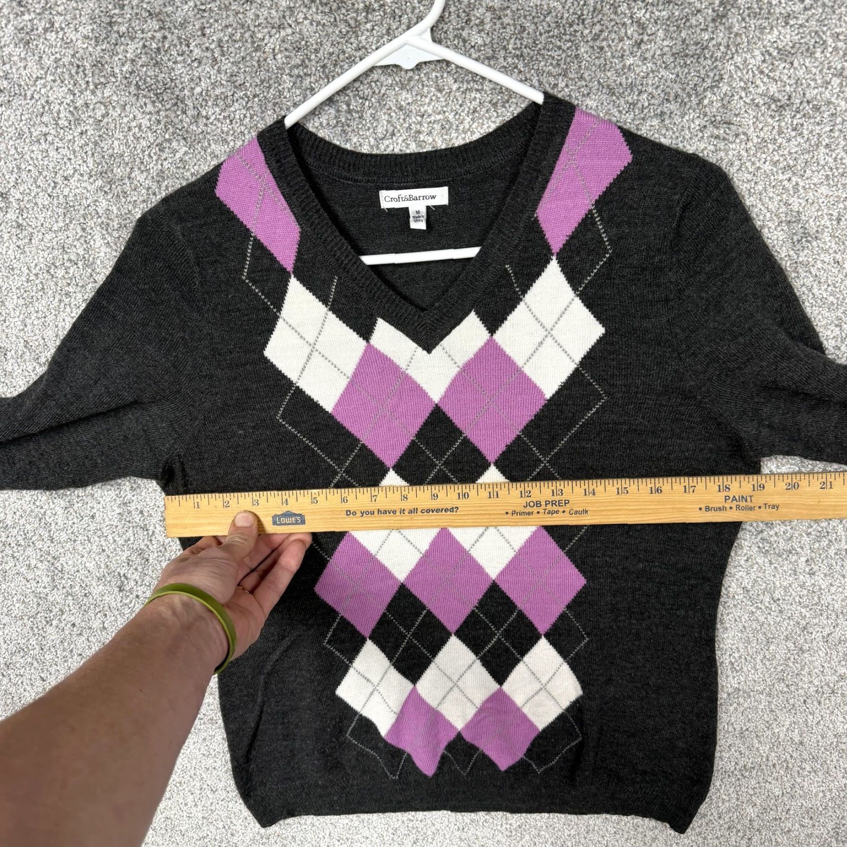Croft & Barrow Croft & Barrow Sweater Womens M Gray Purple Argyle Knit Preppy Dark Academia Size M / US 6-8 / IT 42-44 - 4 Thumbnail
