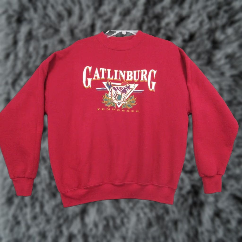 Fruit Of The Loom VINTAGE Fruit of the Loom Sweatshirt Shirt XL Red 90s Gatlinburg Tennessee USA Smoky Mountains Graphic Print Men Size US XL / EU 56 / 4 - 1 Thumbnail