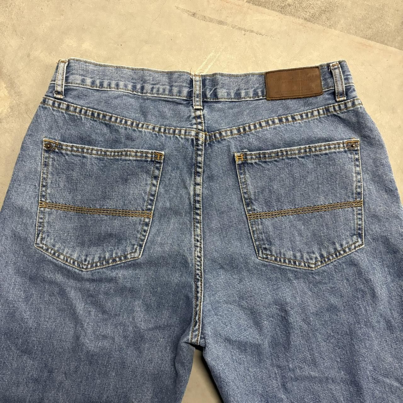 Tommy Hilfiger × Vintage Crazy Vintage Y2K/2000s Baggy Tommy Hilfiger Medium Wash Skater Style Denim Jeans! Size US 34 / EU 50 - 7 Thumbnail