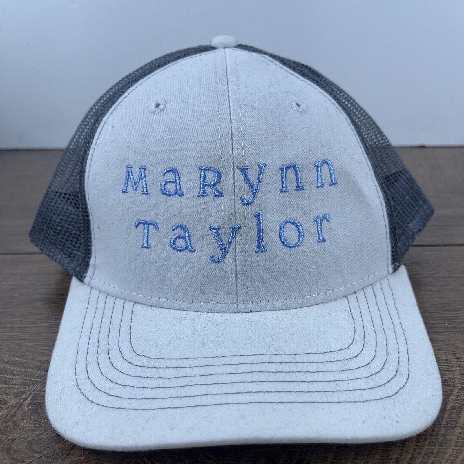Other Marynn Taylor Hat Adjustable Hat White Adjustable Hat White Size ONE SIZE - 3 Thumbnail