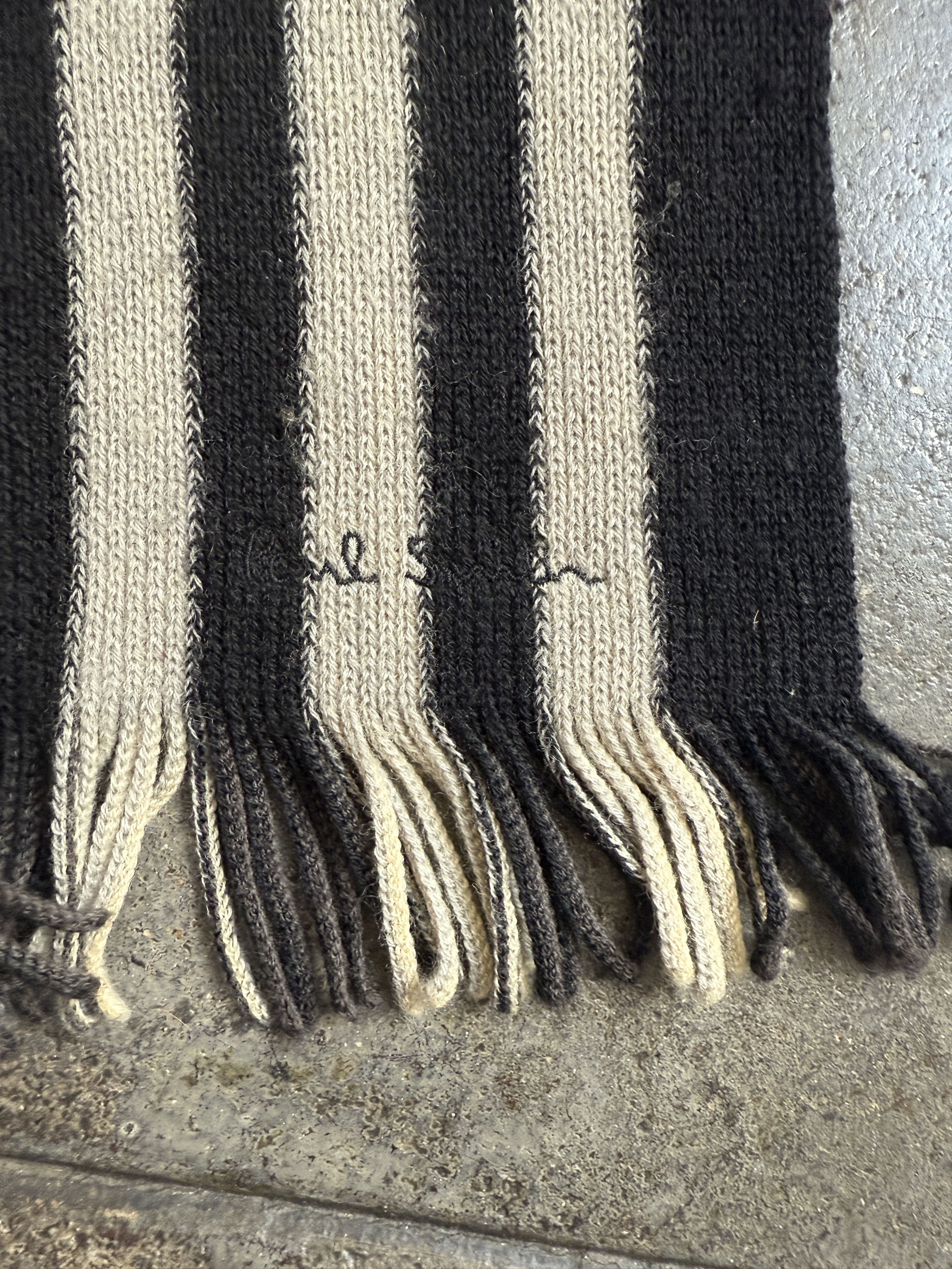 Paul Smith Paul Smith Double Sided Long Wool Scarf Size ONE SIZE - 4 Thumbnail