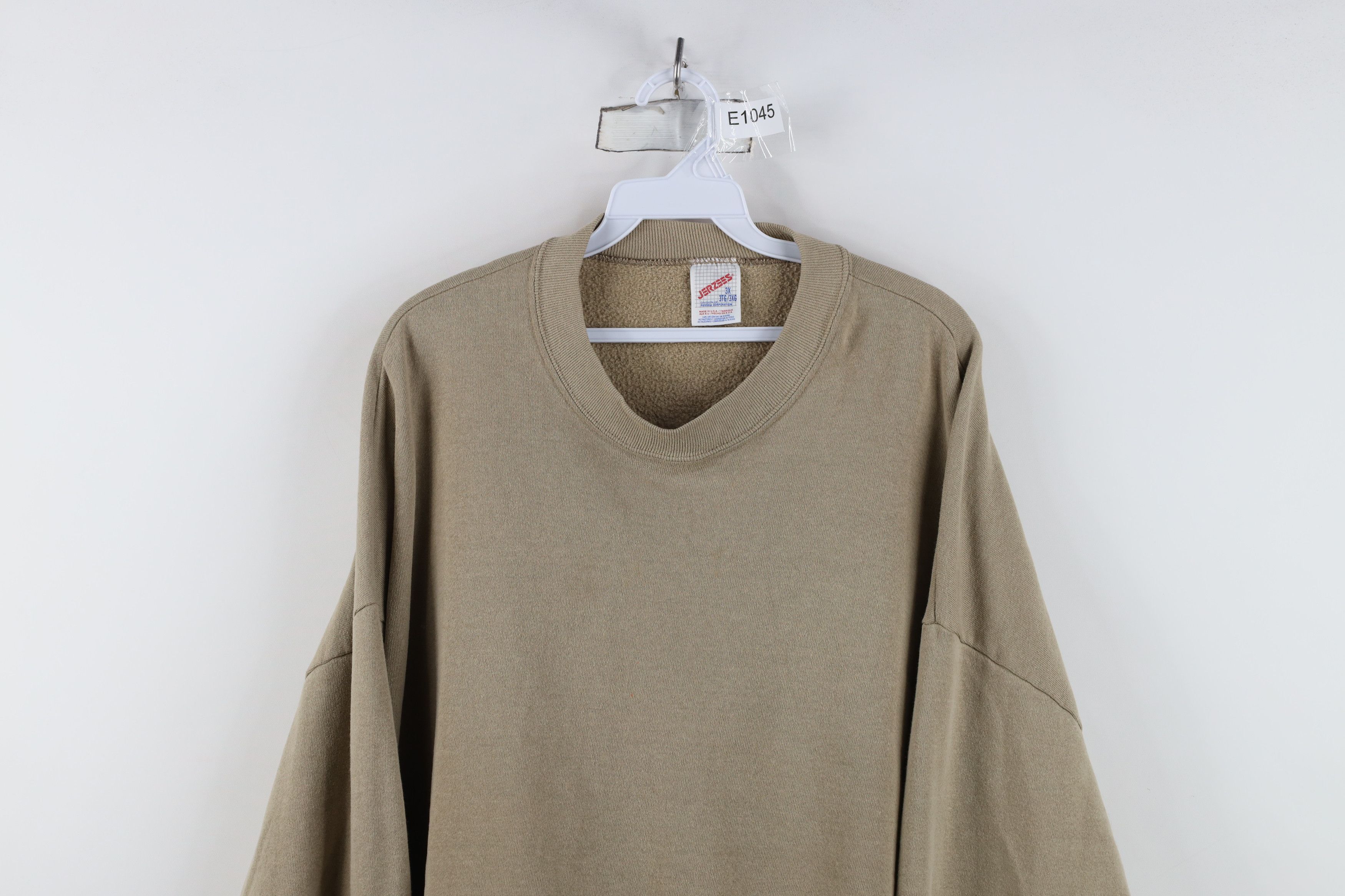 Vintage Vintage 90s Streetwear Crewneck Sweatshirt Beige Khaki USA Size US XXL / EU 58 / 5 - 2 Thumbnail