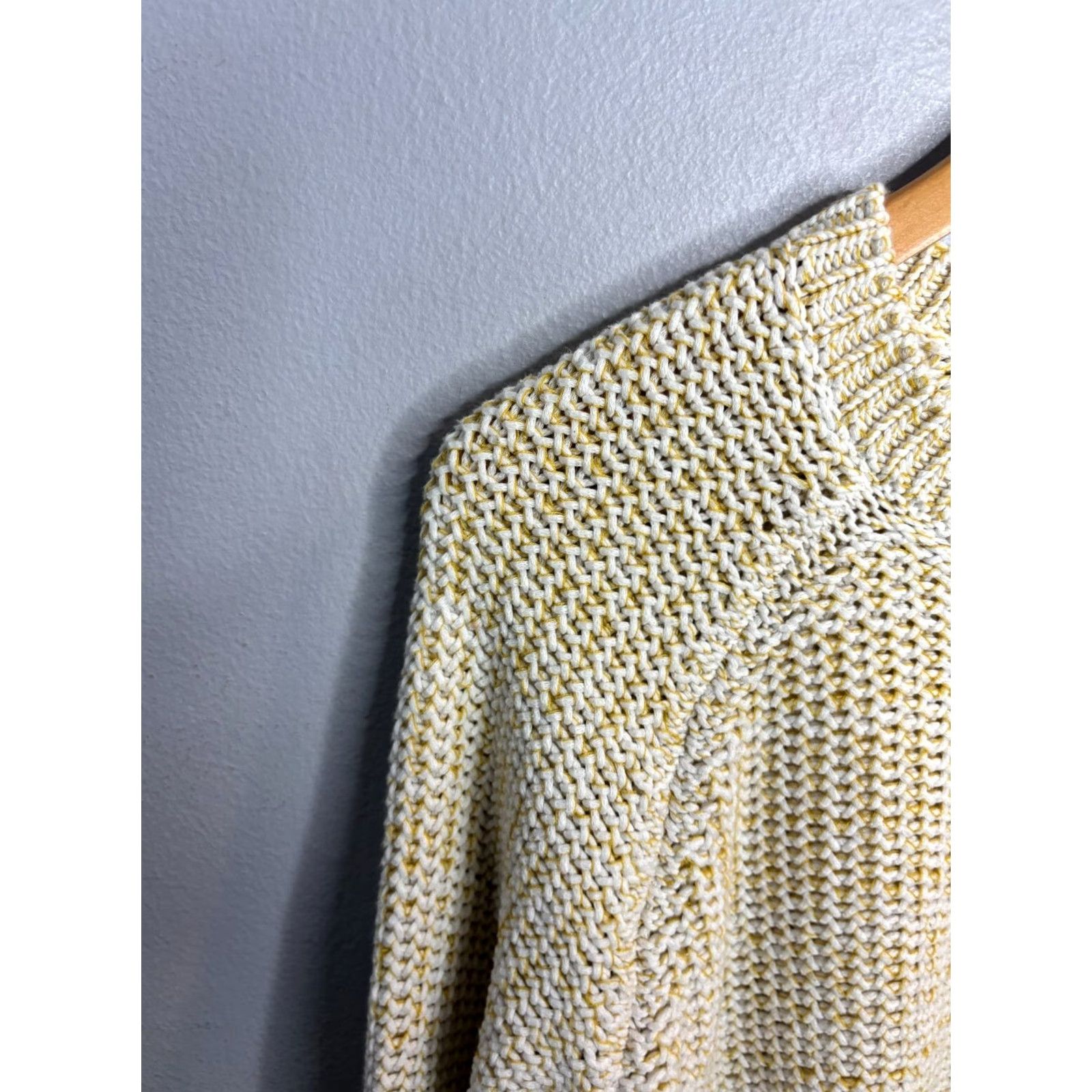 Vince Vince Women’s Crew Neck Sweater Chunky Knit L Yellow 1409 Pullover All Seasons Size L / US 10 / IT 46 - 3 Thumbnail