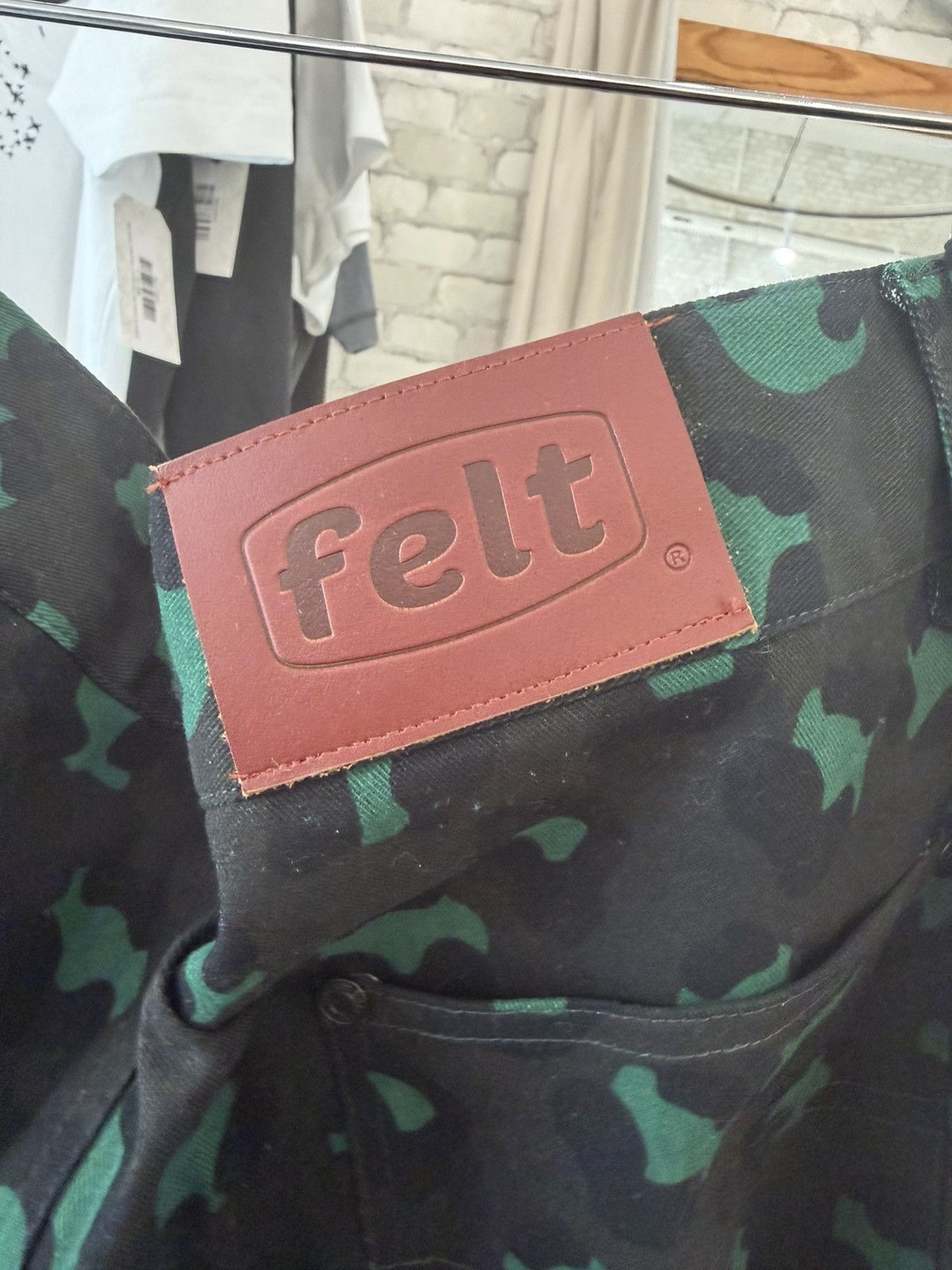 FELT FELT “Dark Leopard Garden” Pants Size US 34 / EU 50 - 4 Thumbnail