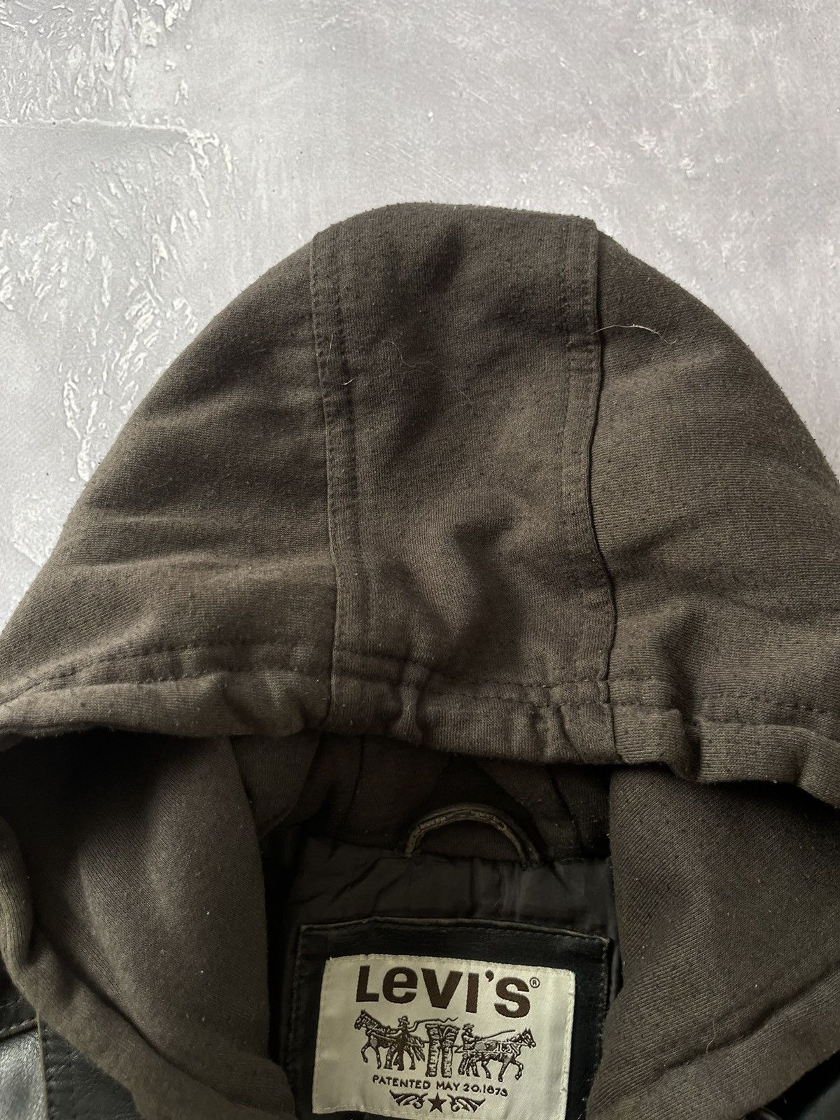Levi's Vintage Clothing Vintage Levi's Leather Hooded Red Tab Jacket Polyvinyl SZ M Size US M / EU 48-50 / 2 - 23 Thumbnail