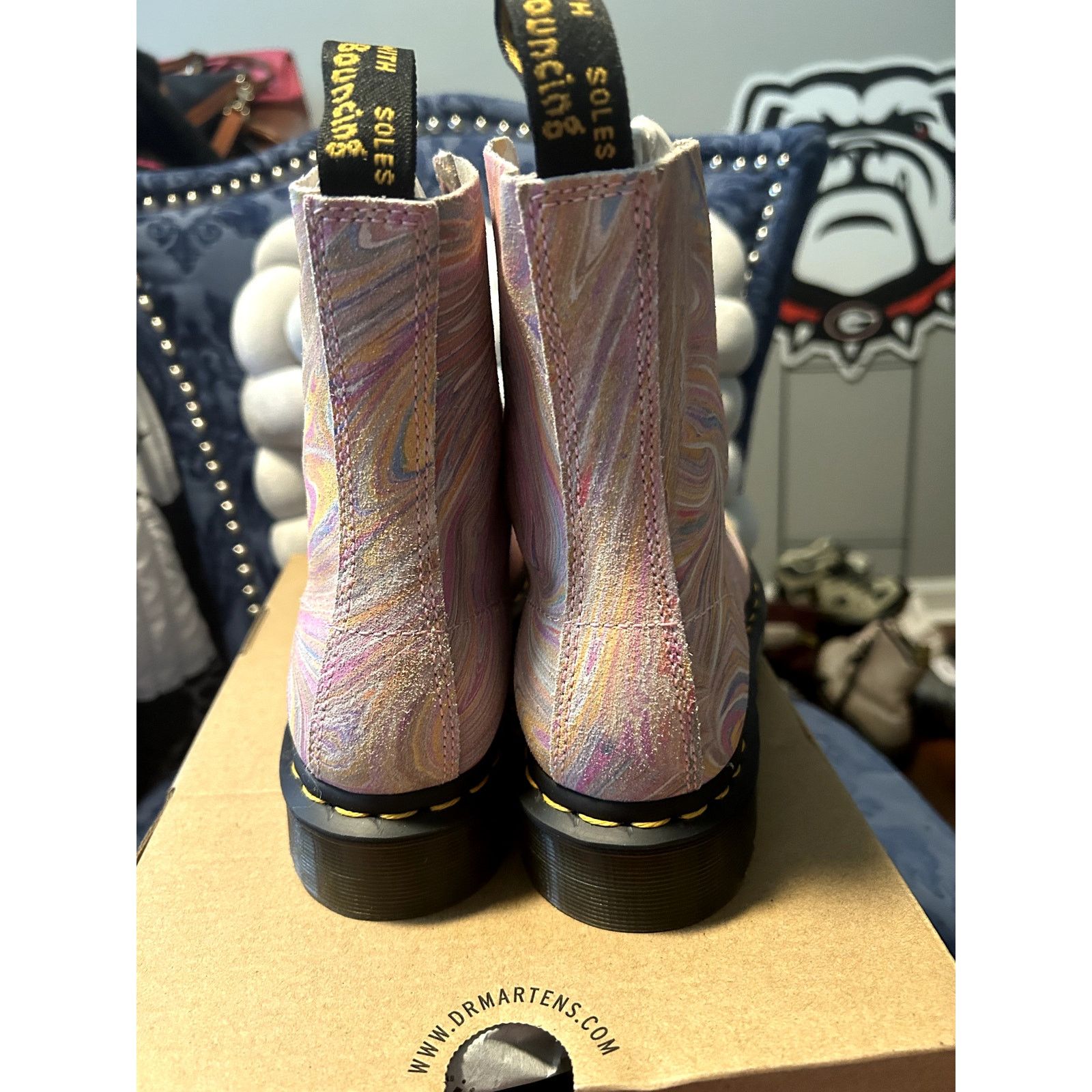 Dr. Martens Dr Martens Marbled Pink Suede size 7/EU 38 NWT Size US 7 / IT 37 - 2 Thumbnail