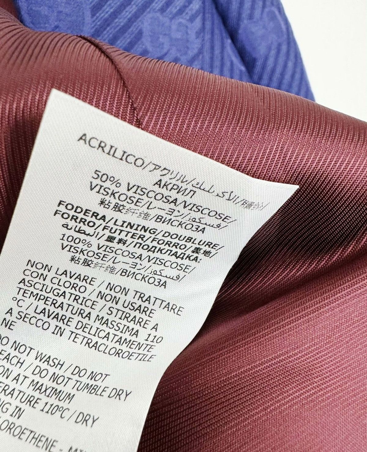 Gucci Gucci full-logo brand new suit jacket Size XS / US 0-2 / IT 36-38 - 6 Thumbnail