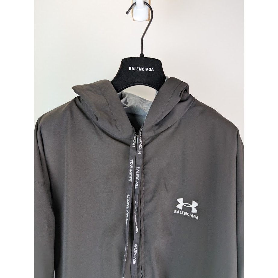 Balenciaga × Under Armour o1rshd1 Reversible Tracksuit Jacket in Black Size US S / EU 44-46 / 1 - 6 Thumbnail