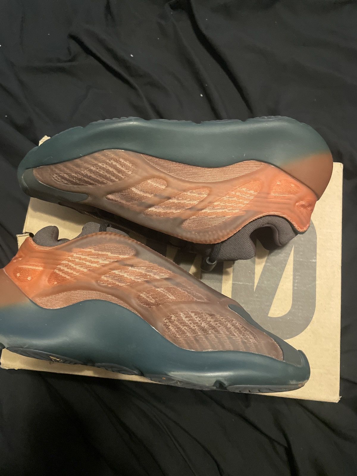 Yeezy yeezy 700 Size US 7.5 / EU 40-41 - 5 Thumbnail