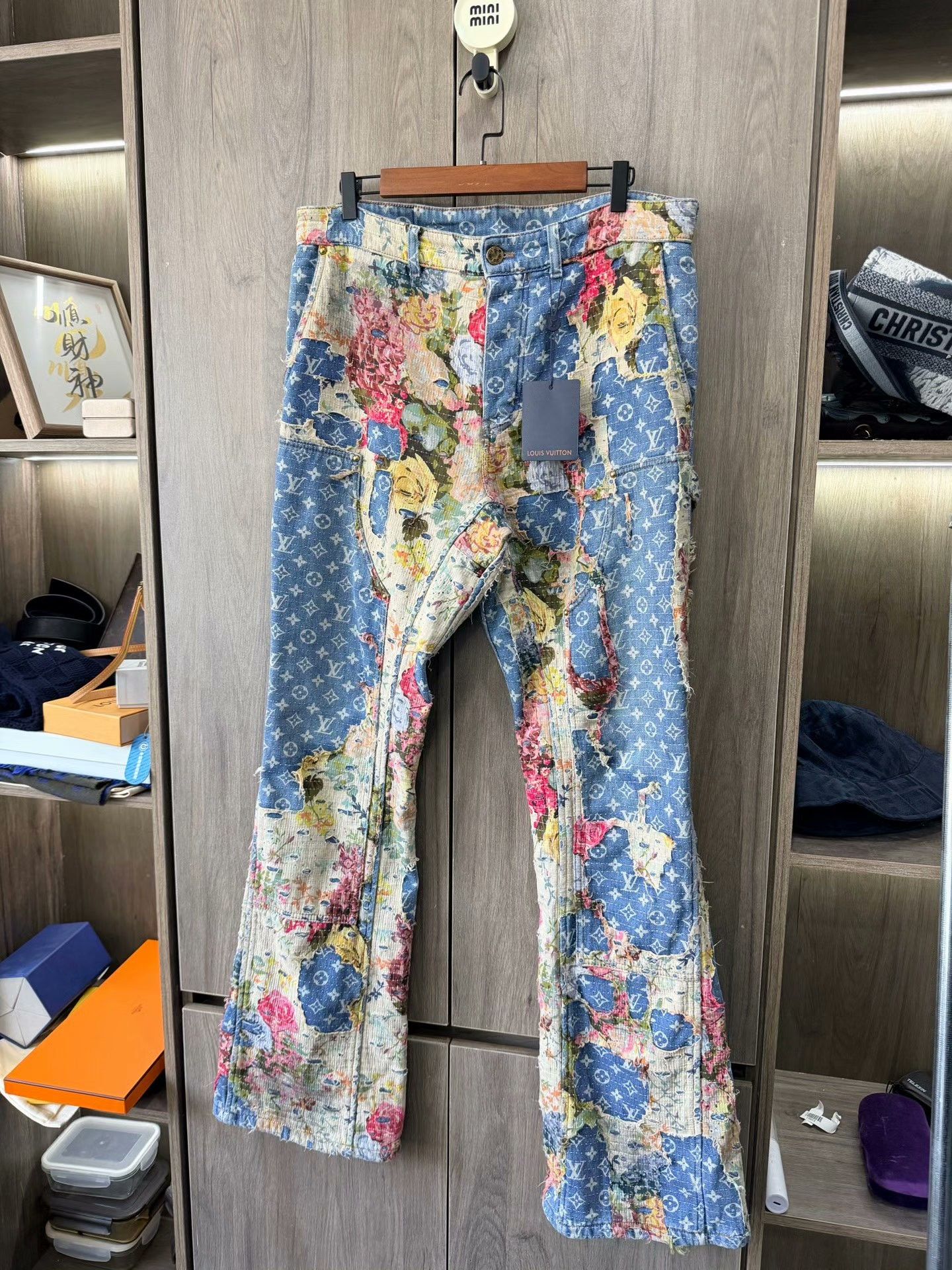 Louis Vuitton Louis Vuitton Monogram Floral Patchwork Jeans Size US 34 / EU 50 - 7 Thumbnail