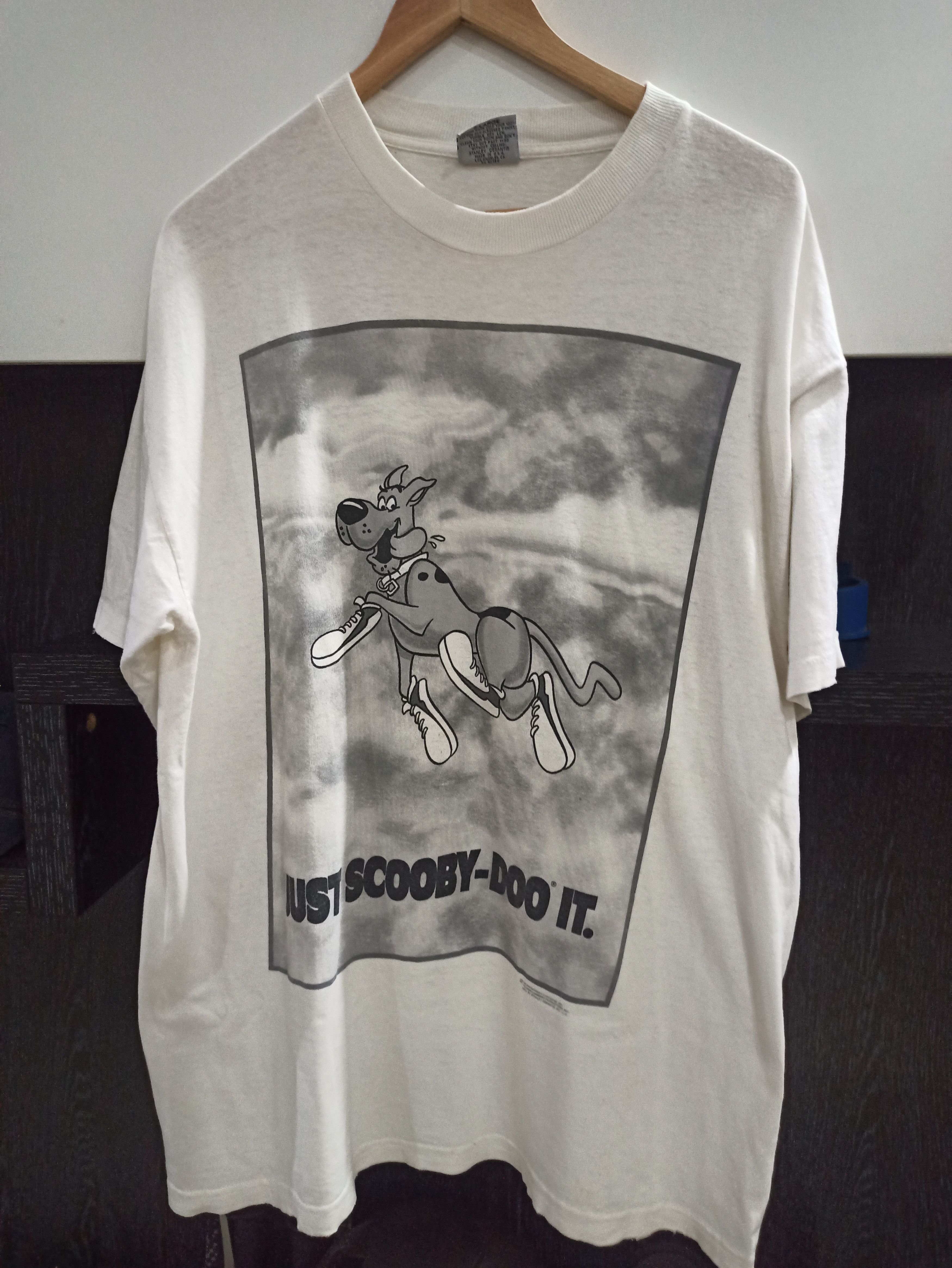 Vintage Vintage 90s Scooby-Doo x nike just do it parody shirt Size US XL / EU 56 / 4 - 5 Thumbnail