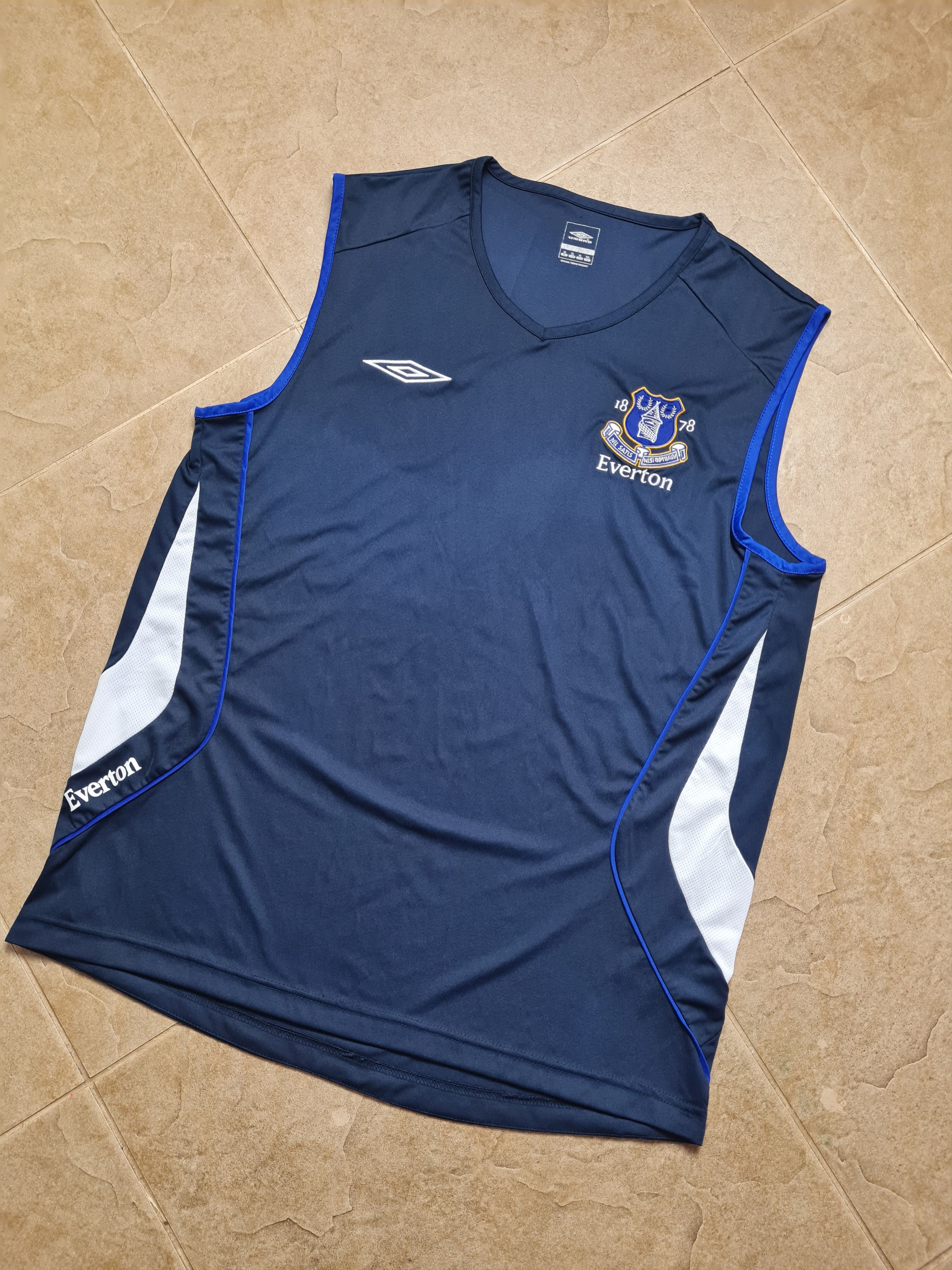 Umbro Football Umbro EVERTON SHIRT TRIKOT XL Soccer Blue Mens Size US XL / EU 56 / 4 - 4 Thumbnail