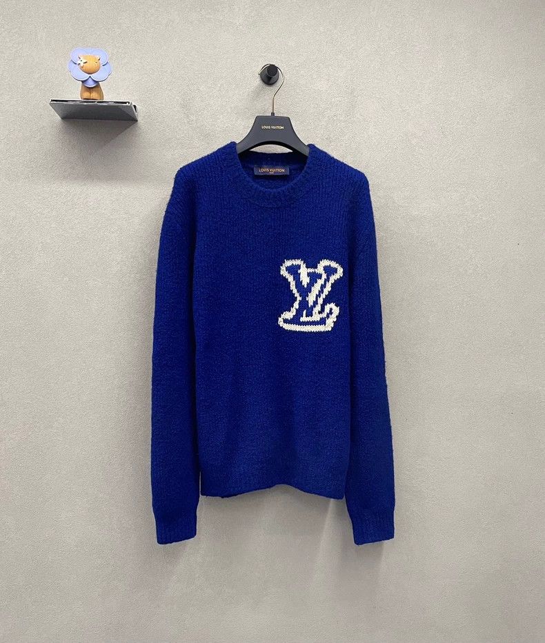Louis Vuitton Louis Vuitton Blue Wool Sweater with LV Logo - dmc Size US M / EU 48-50 / 2 - 1 Thumbnail